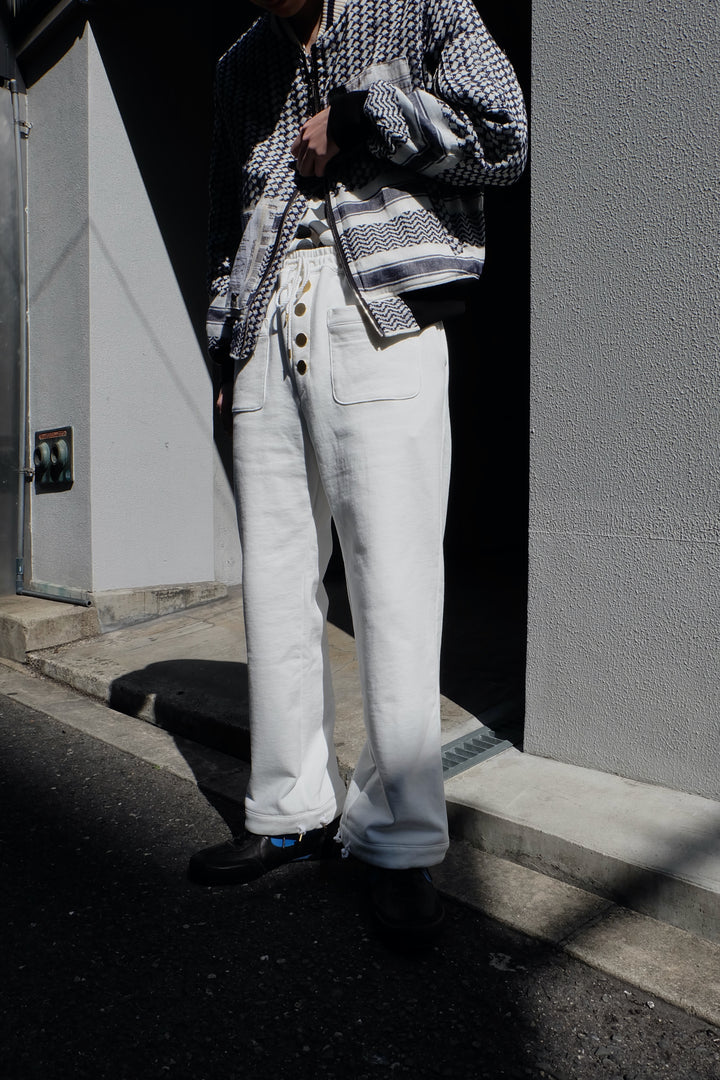 Taiga Igari French Sweat Pantsを使用したスタイリング画像