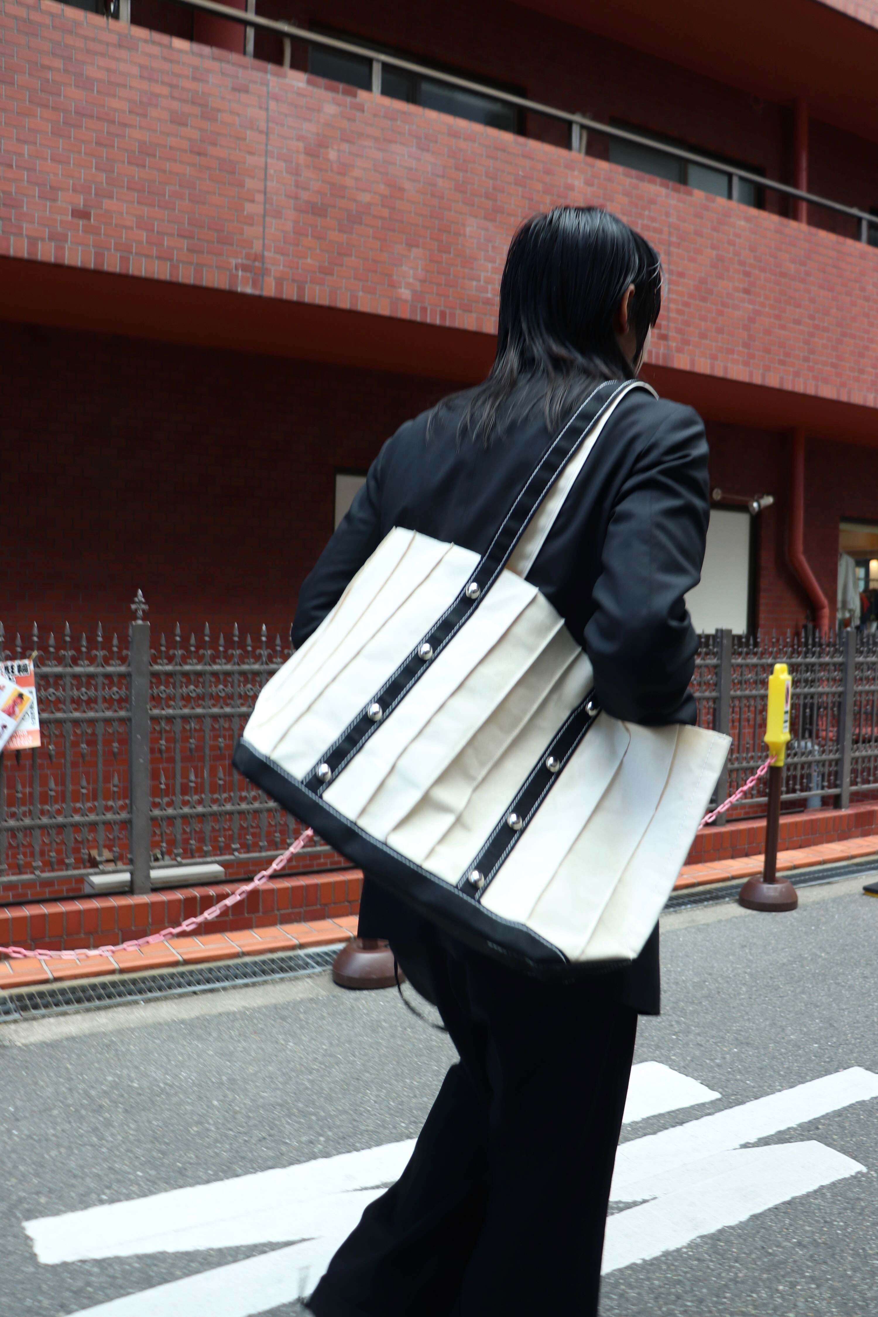 MASU 25SS プリーツトートバッグ 普通じゃないバッグ – PALETTE art alive ONLINE STORE