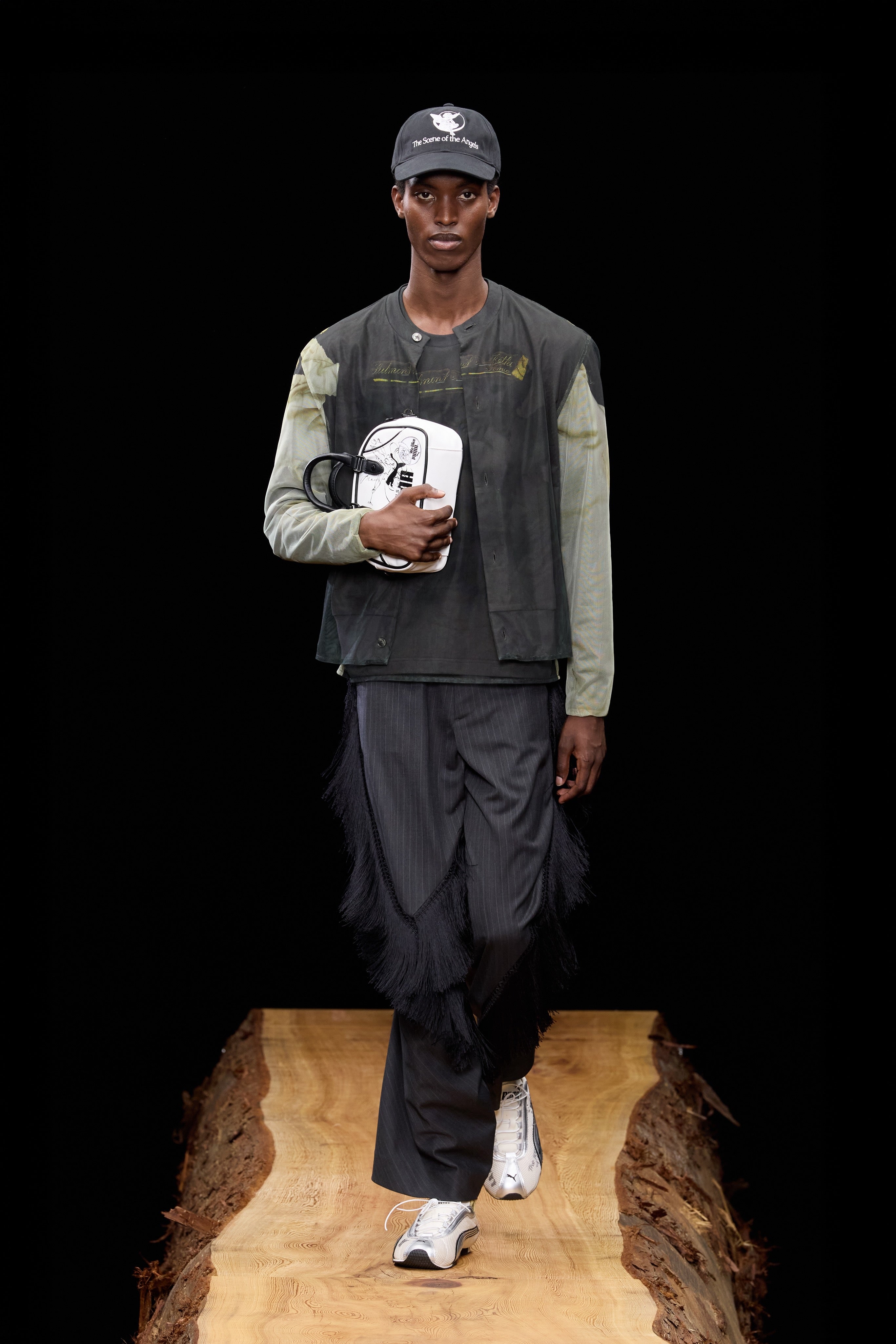 MASU(エムエーエスユー)のBLURRED ANGEL CARDIGAN BLACKの通販