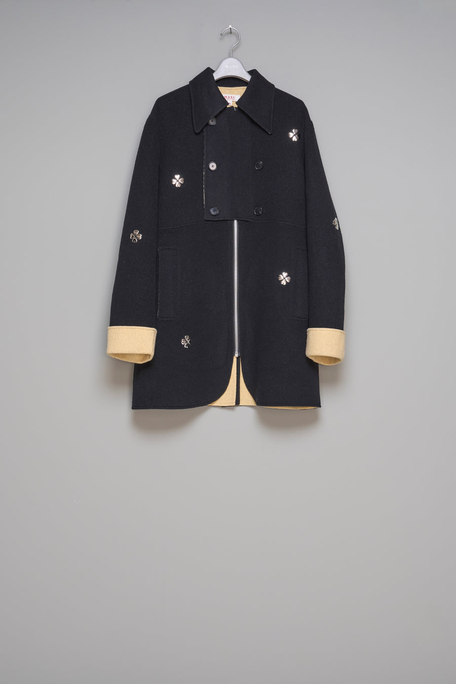 MASU(エムエーエスユー)のCLOVER ZIP-UP COAT BLACKの通販