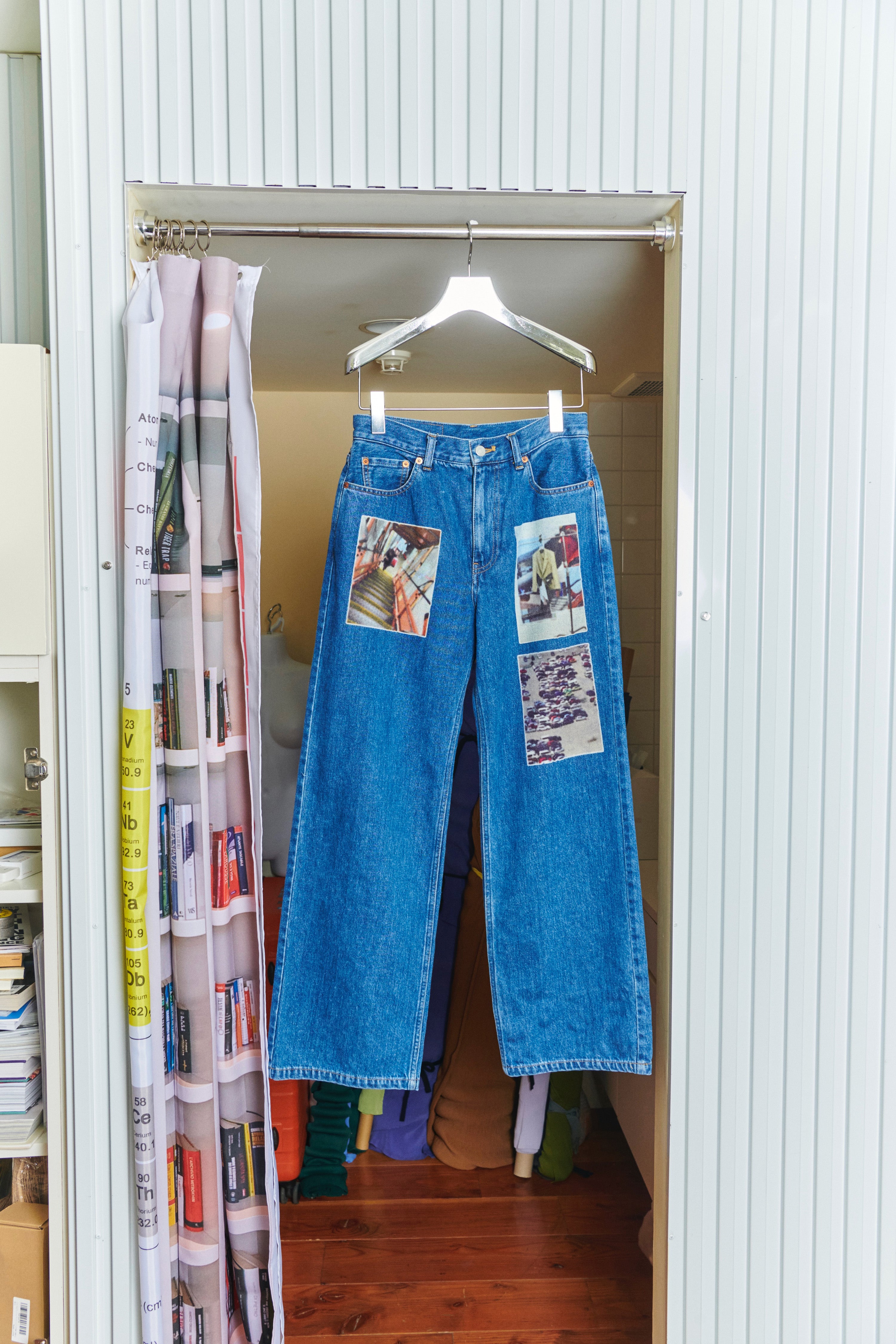 kotohayokozawa(コトハヨコザワ)のGRAPHIC PRINTED JEANSの通販