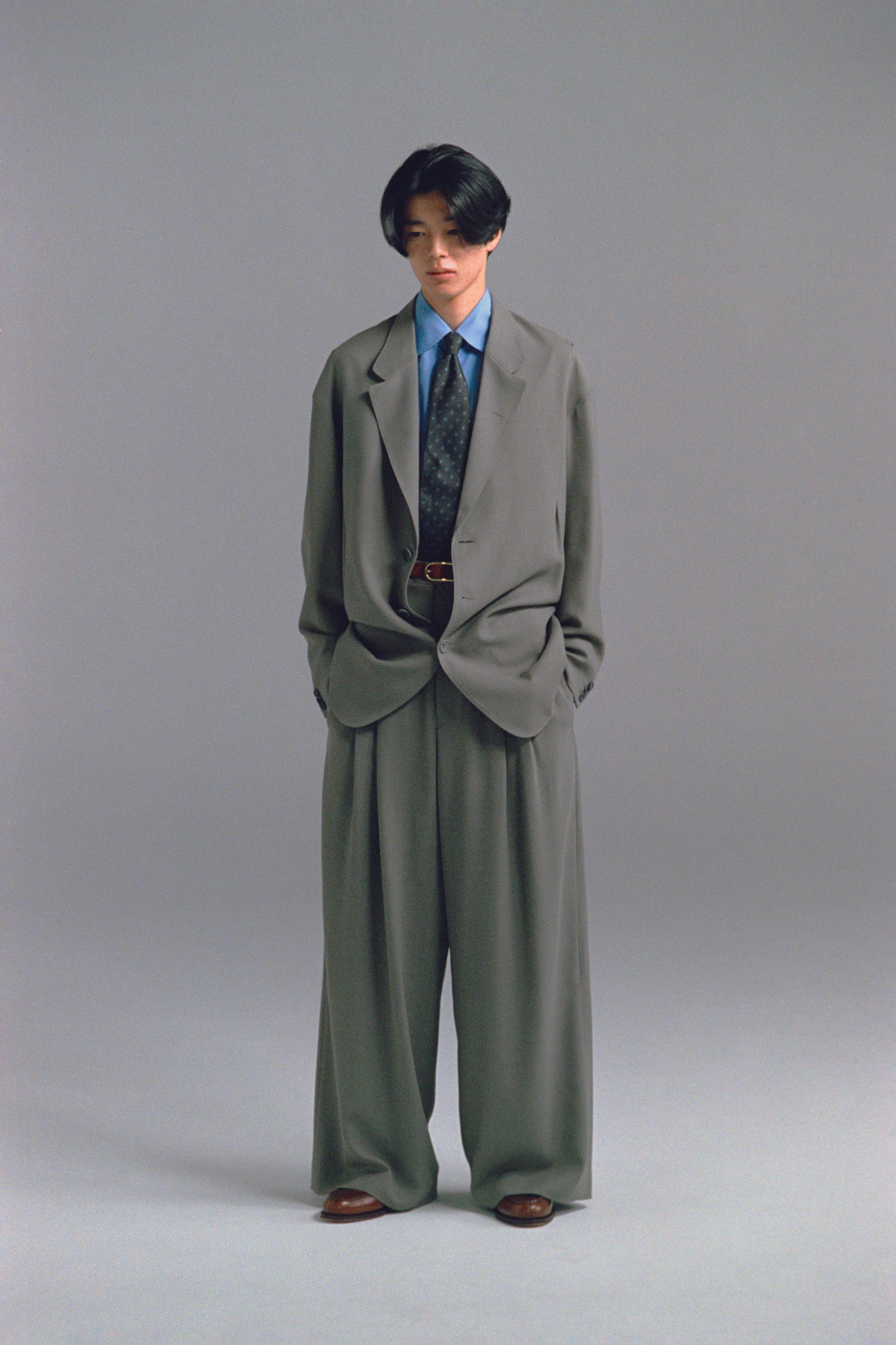 SOSHIOTSUKI(ソウシオオツキ)のMANICA CAMICIA DRESS SHIRT SAXEの通販