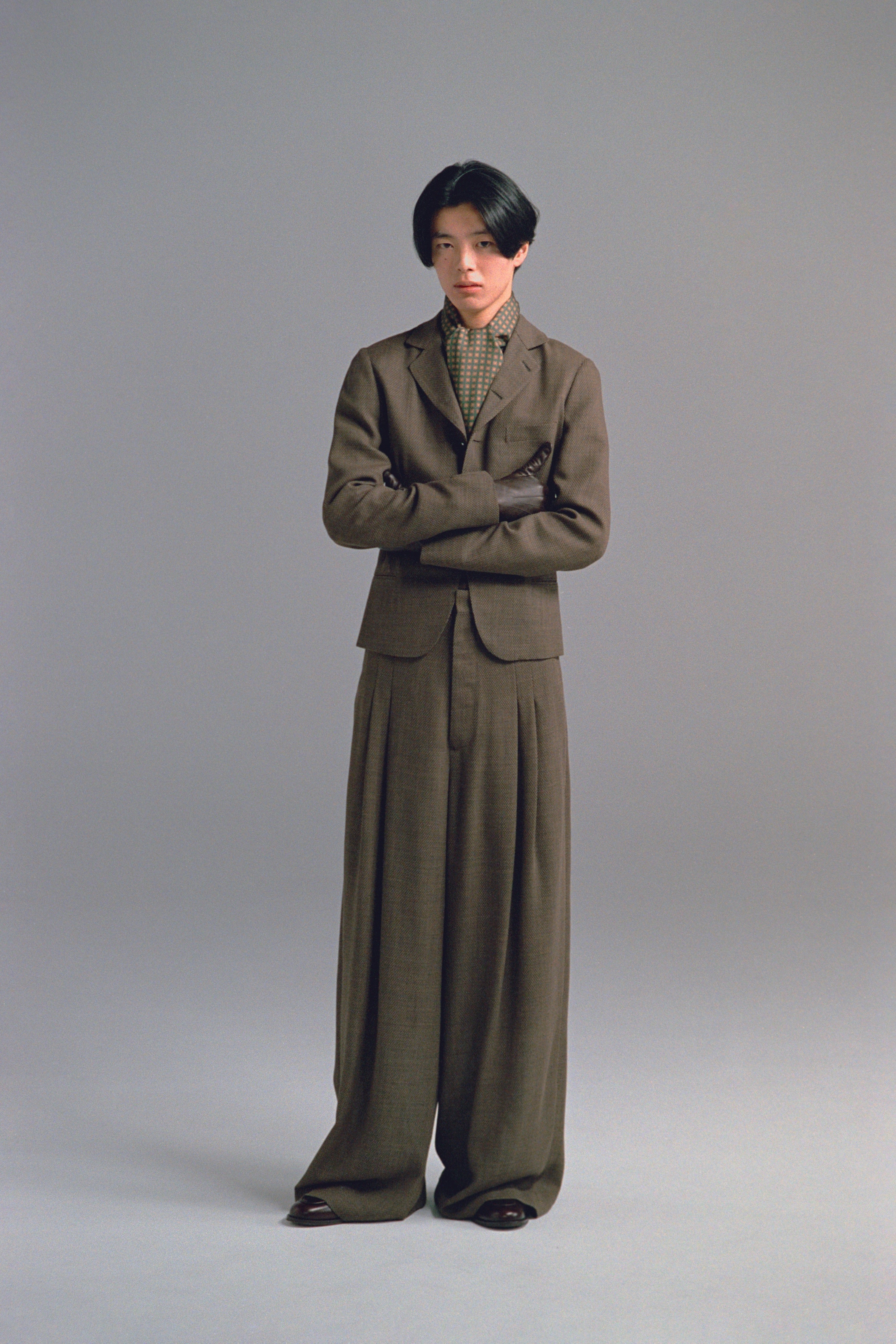 SOSHIOTSUKI(ソウシオオツキ)のWOOL SERGE SLIM FIT JACKETの通販