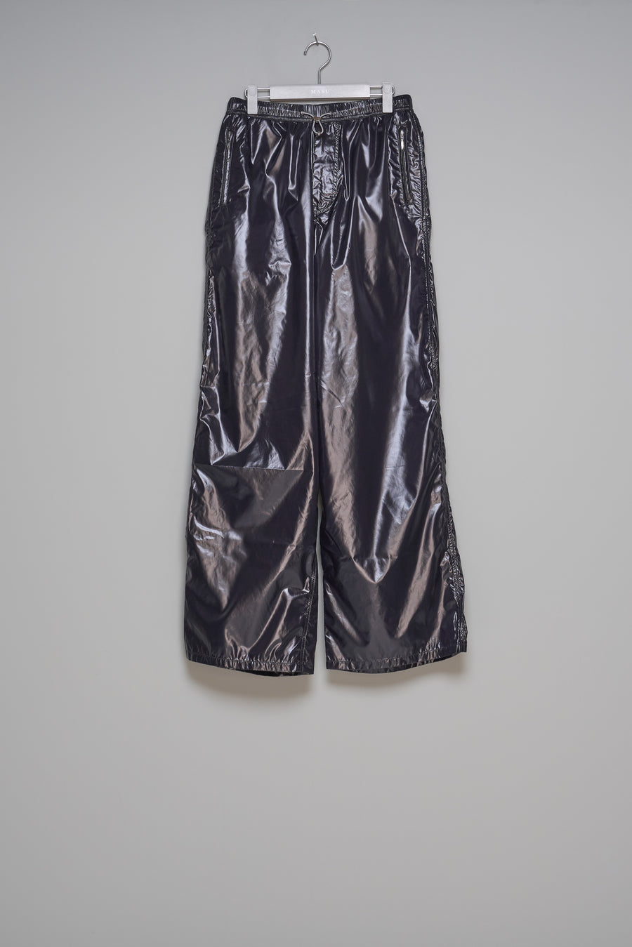 MASU(エムエーエスユー)のSPACY WIND BREAKER PANTS BLACKの通販