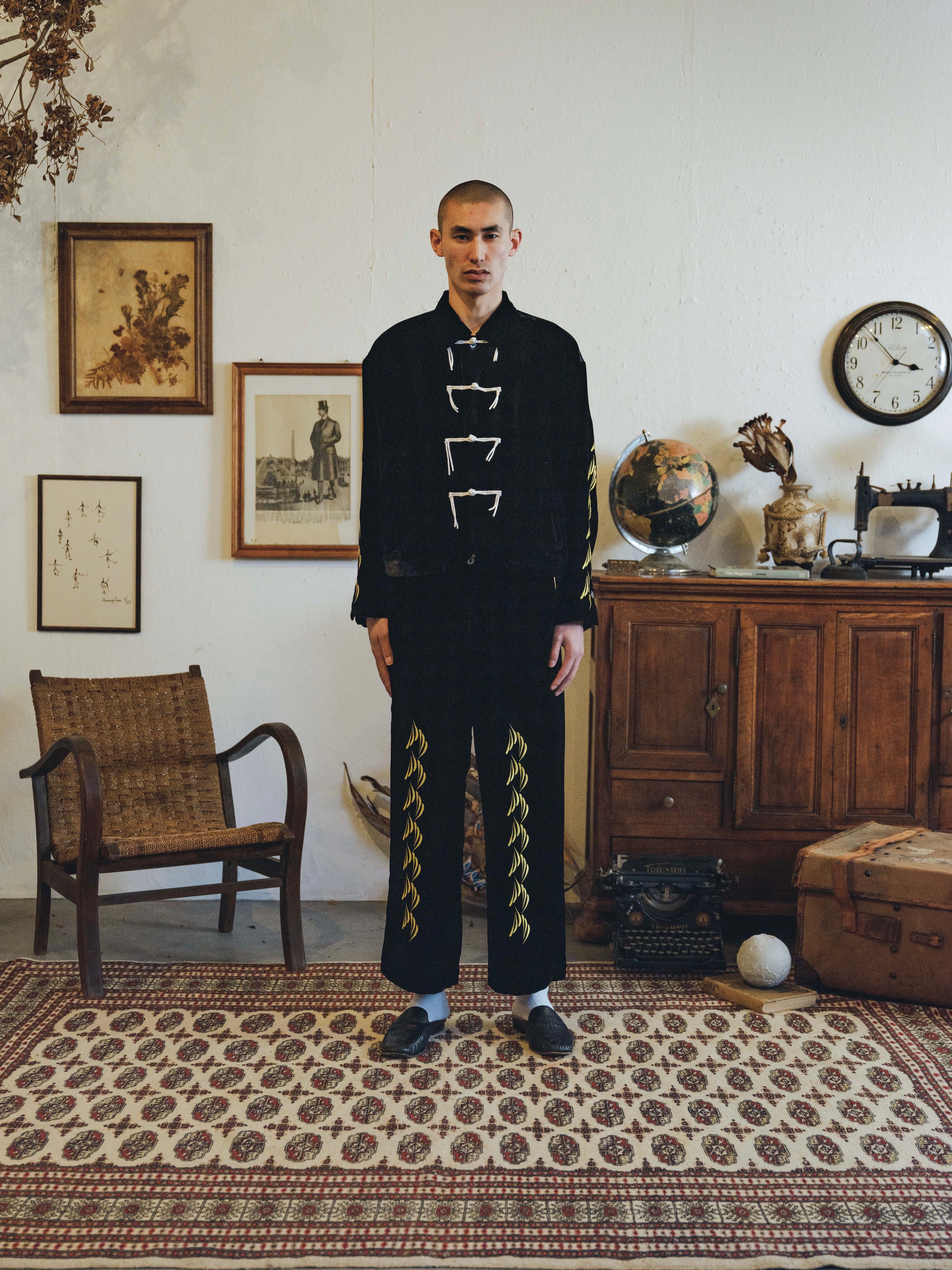 urig ベルベット ジャケット Urig（ウーリッヒ）のEMB VELVET CHINA JACKETの通販｜PALETTE