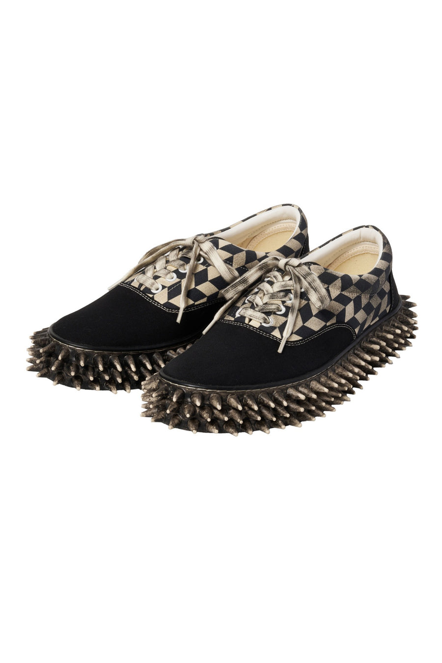 doublet(ダブレット)のDIRTY SPIKE CANVAS SNEAKER BLACKの通販