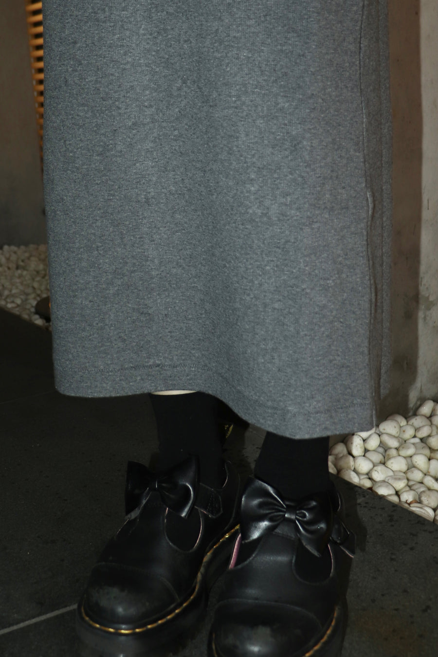 BELPER  OFF SHOULDERS SKIRT(CHARCOAL)