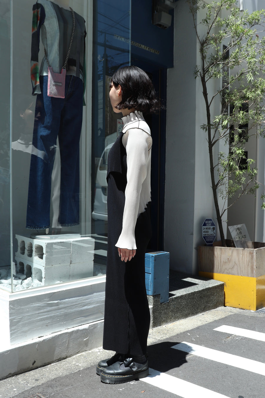 kotohayokozawa  SPIRAL WAVE LONG SLEEVE DRESS HIGH NECK(BLACK)