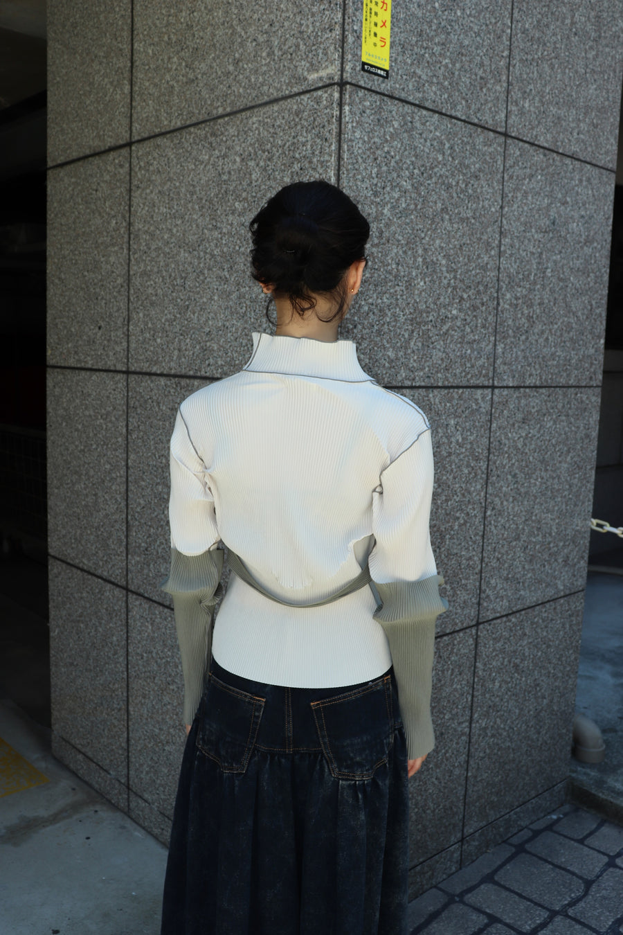 kotohayokozawa  ARM COVER TOP HIGH NECK(LT.BEIGE)