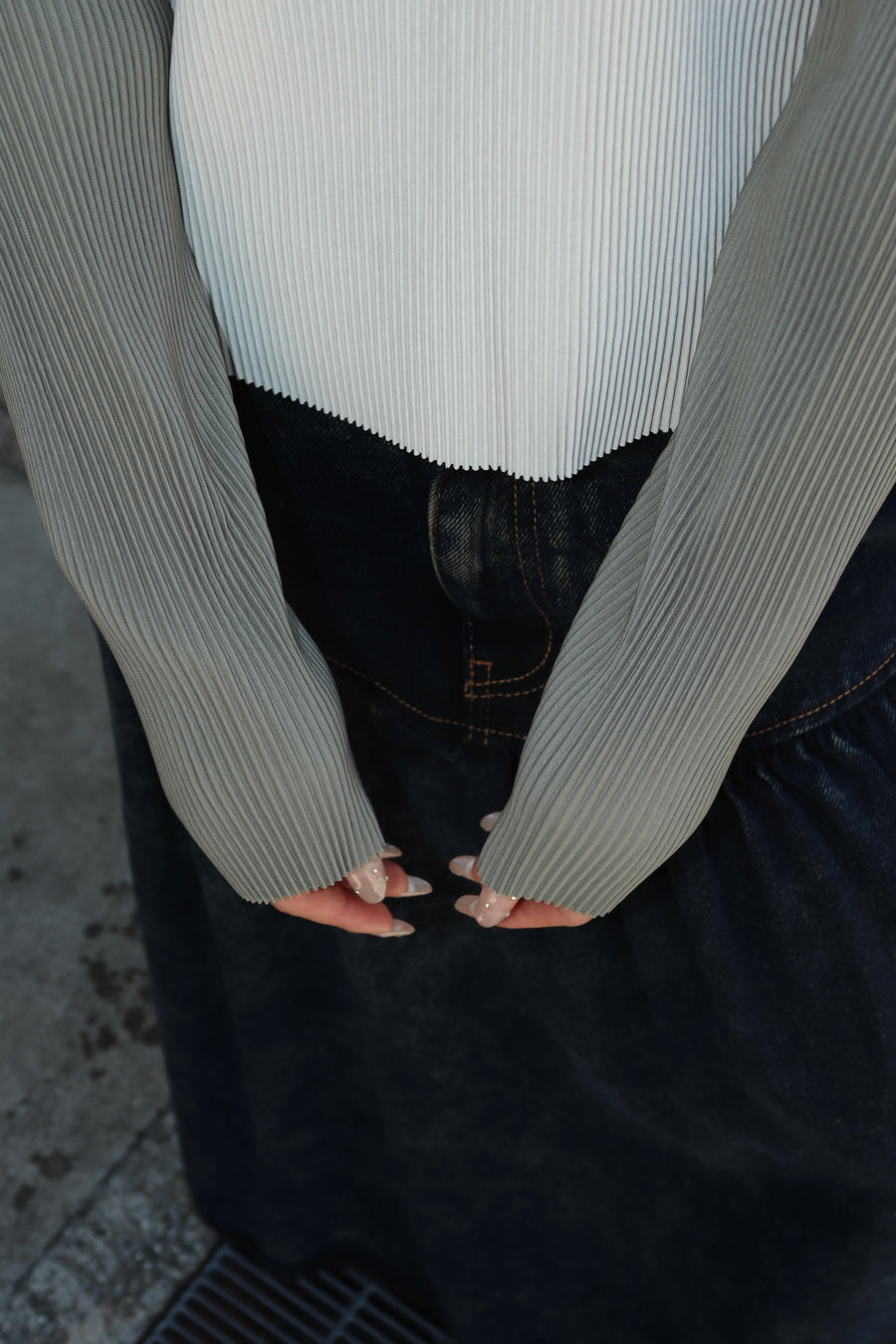 kotohayokozawa  ARM COVER TOP HIGH NECK(LT.BEIGE)