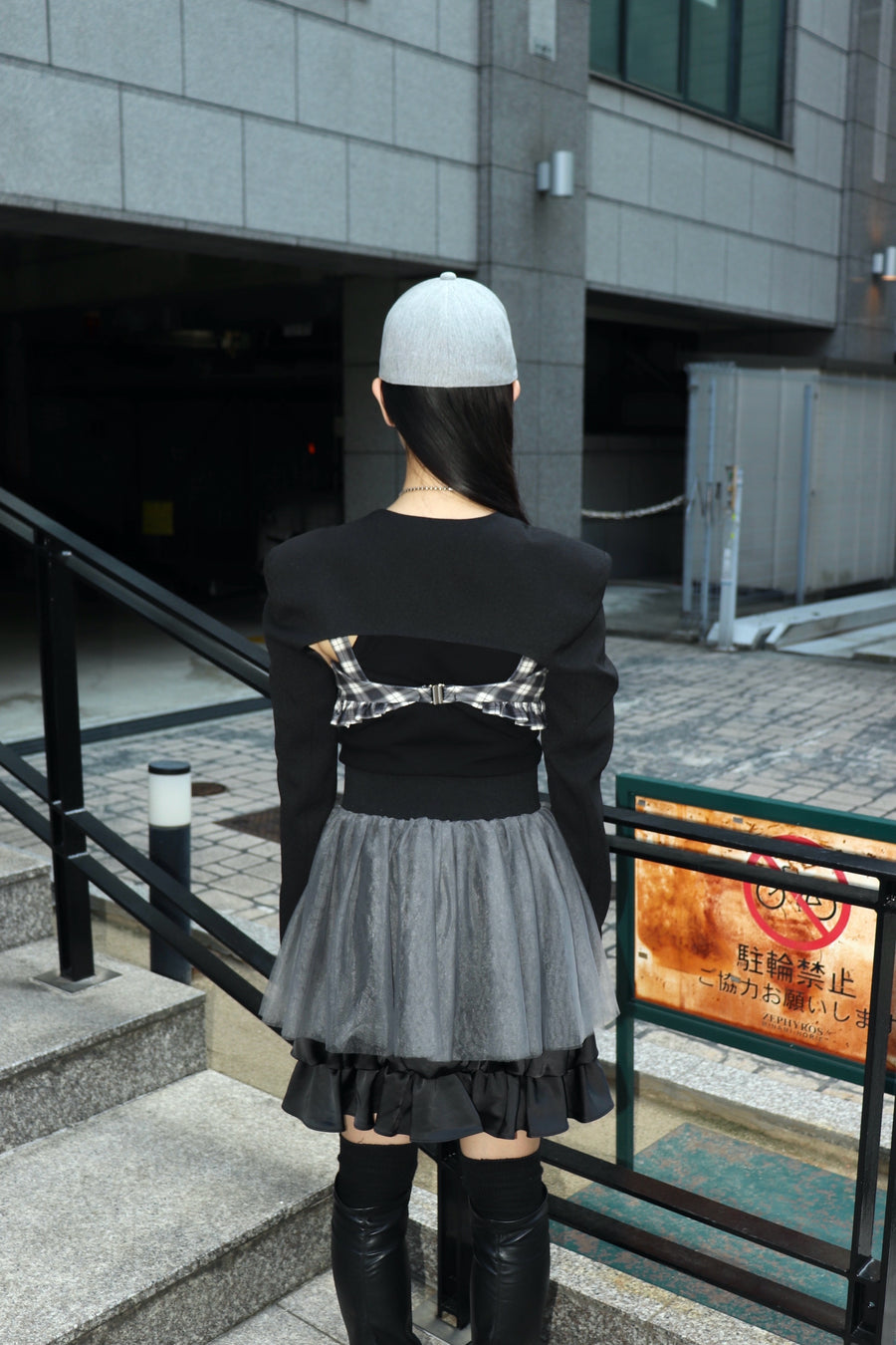 SHIORI MIKATA  power shoulder bolero(BLACK)