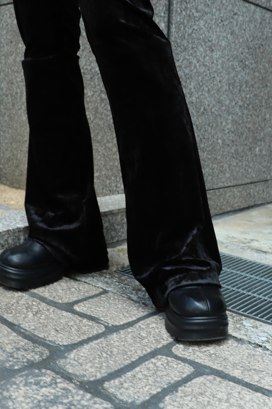 SHIORI MIKATA  velour balloon pants