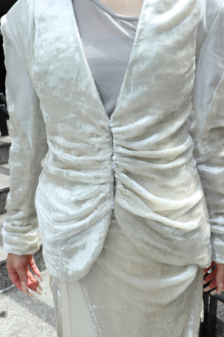 mukcyen  velvet draped jacket