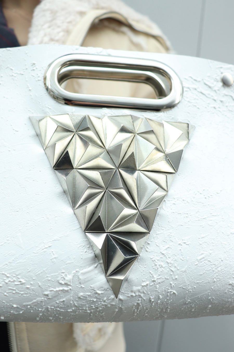 KAGARI YUSUKE  白壁 クラッチショルダー (スタッズ)