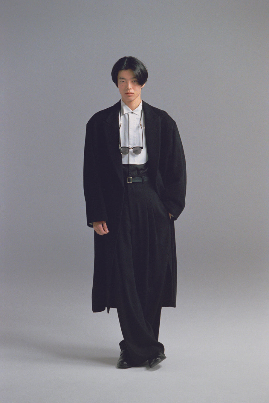 SOSHIOTSUKI  WOOL SERGE HI-WAIST TROUSERS(BLACK)