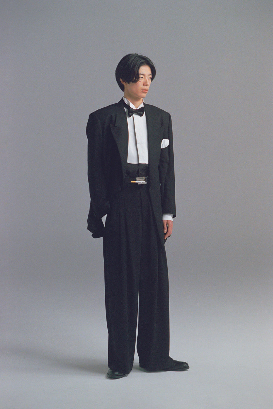 SOSHIOTSUKI  DRAPED DART WOOL SERGE BLAZER(BLACK)