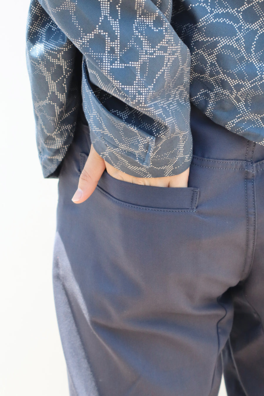 Laid.B(レイドビー)のFriday Chino Pants NAVY(パンツ)の通販｜PALETTE