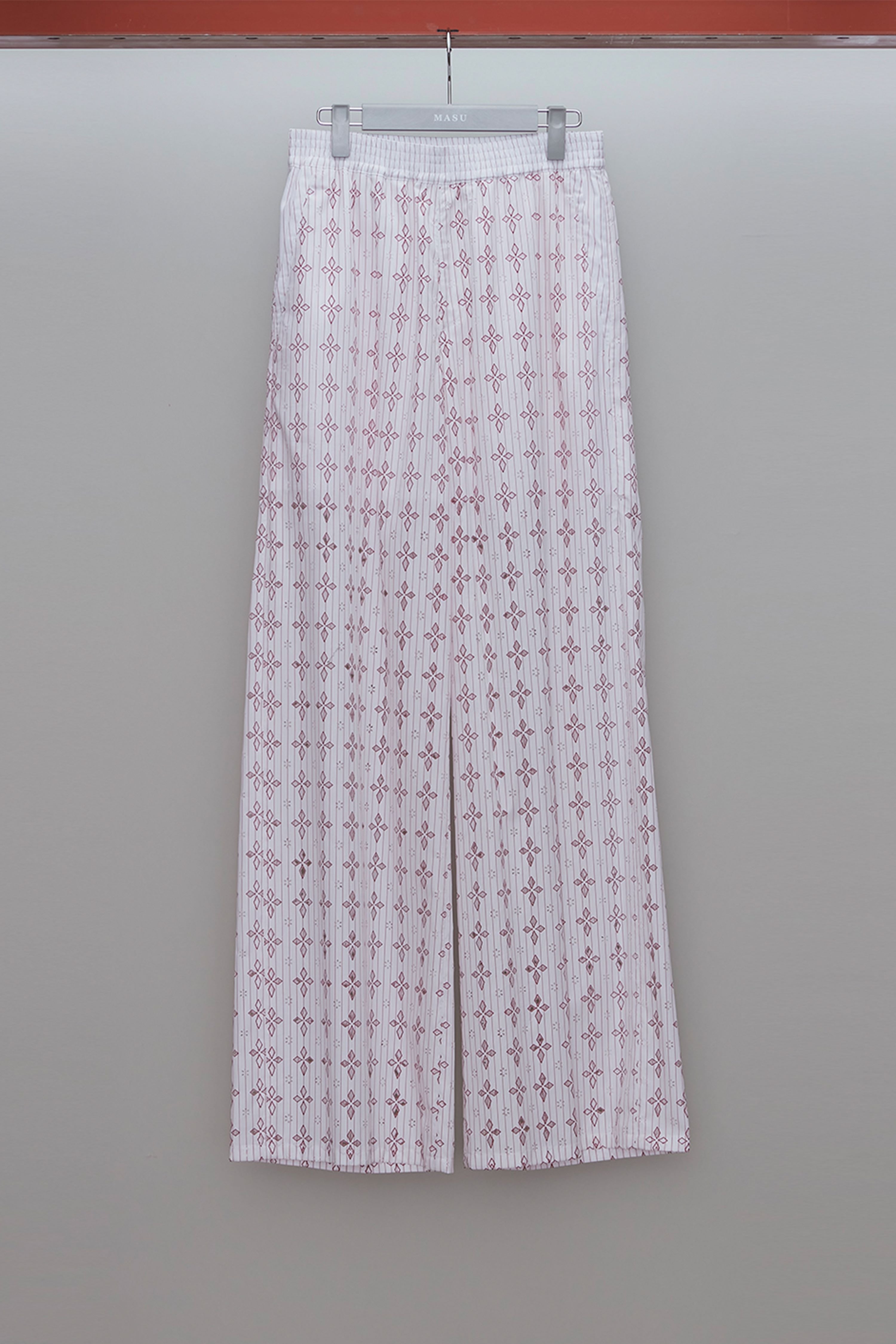 MASU(エムエーエスユー)のDIAMOND-CUT PAJAMA PANTS RED(パンツ)の通販