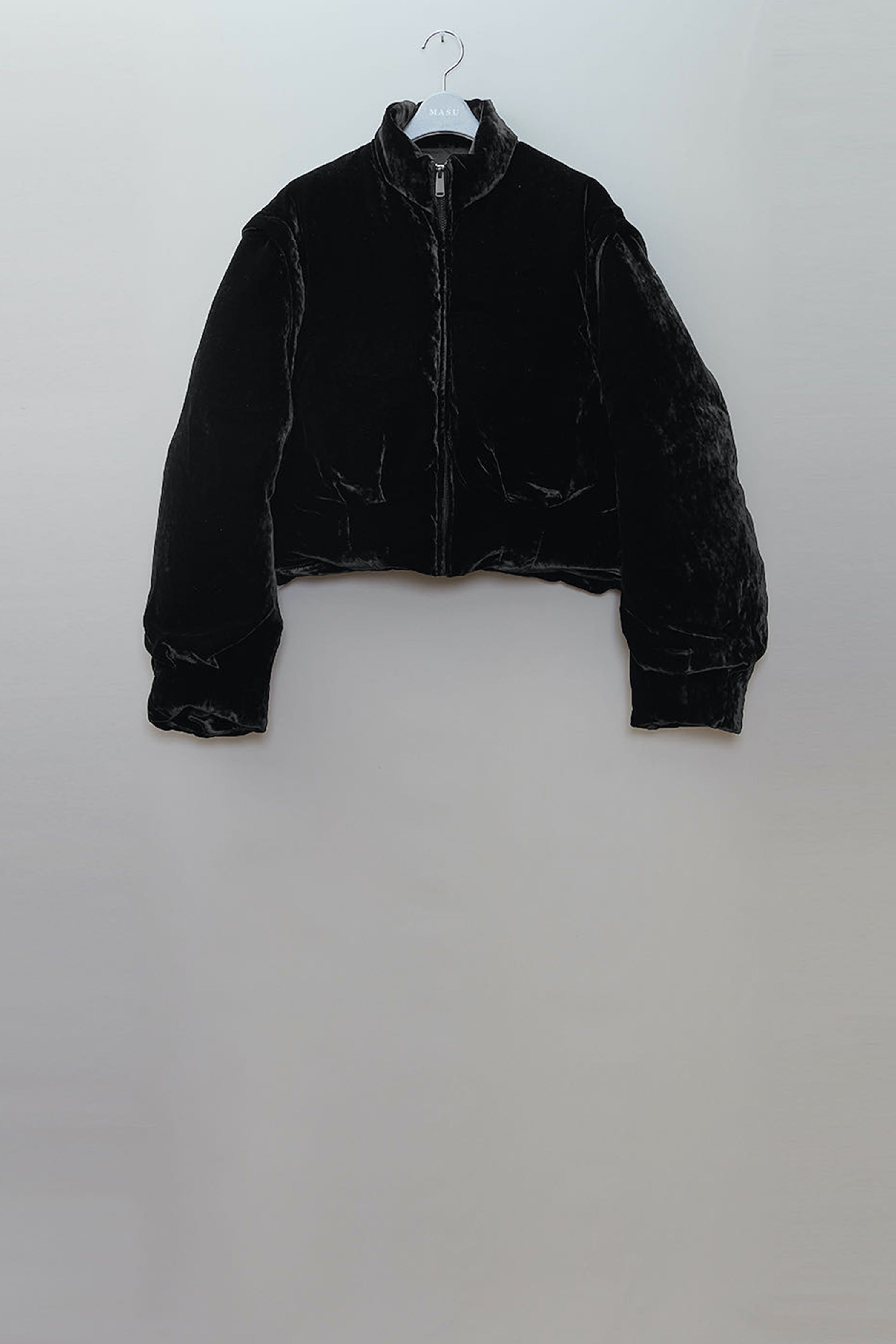 MASU VELVET PUFFER JACKET (サイズ48) MASU(エムエーエスユー)のVELVET PUFFER JACKET BLACKの通販｜PALETTE