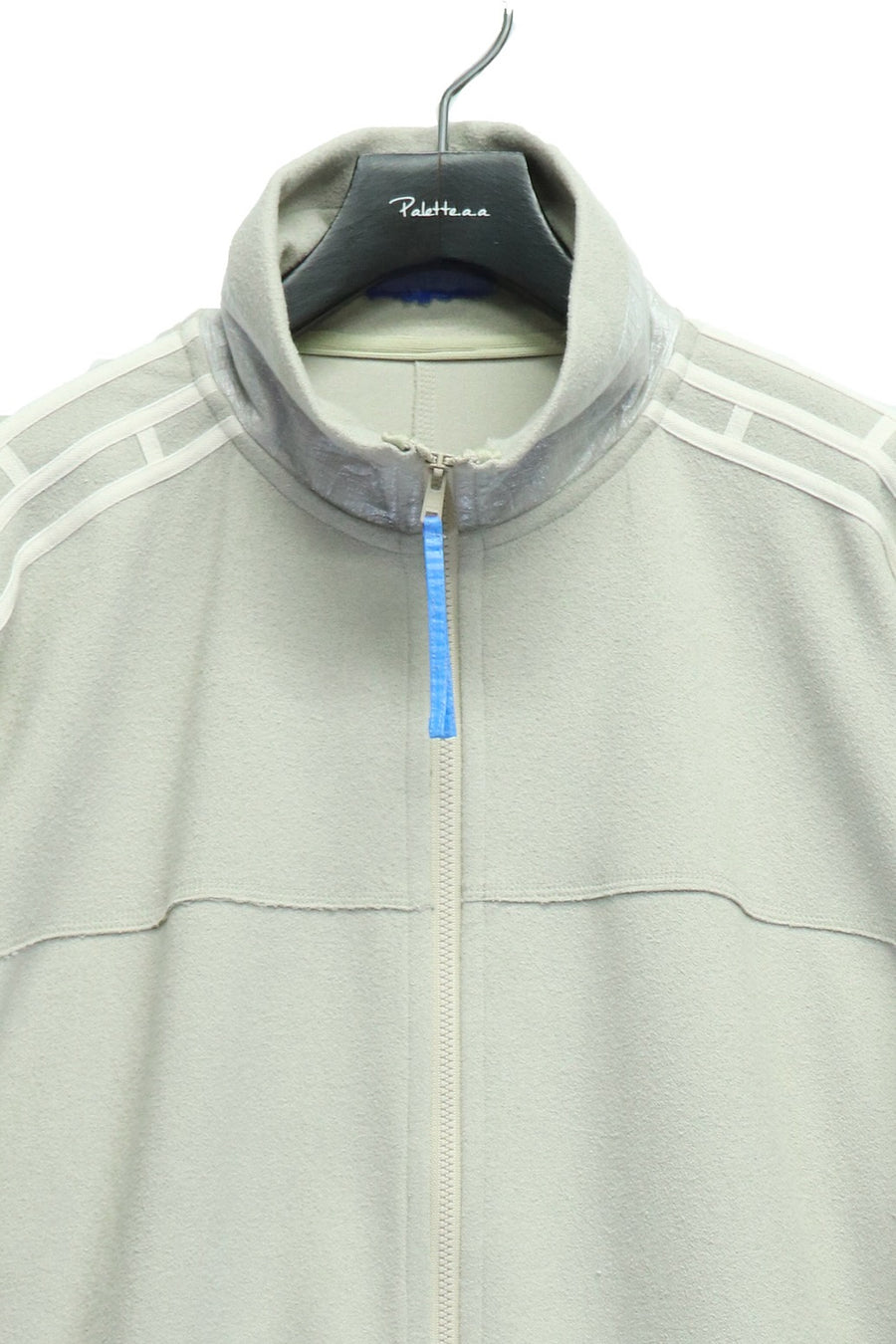 beta post  amida line track jacket
