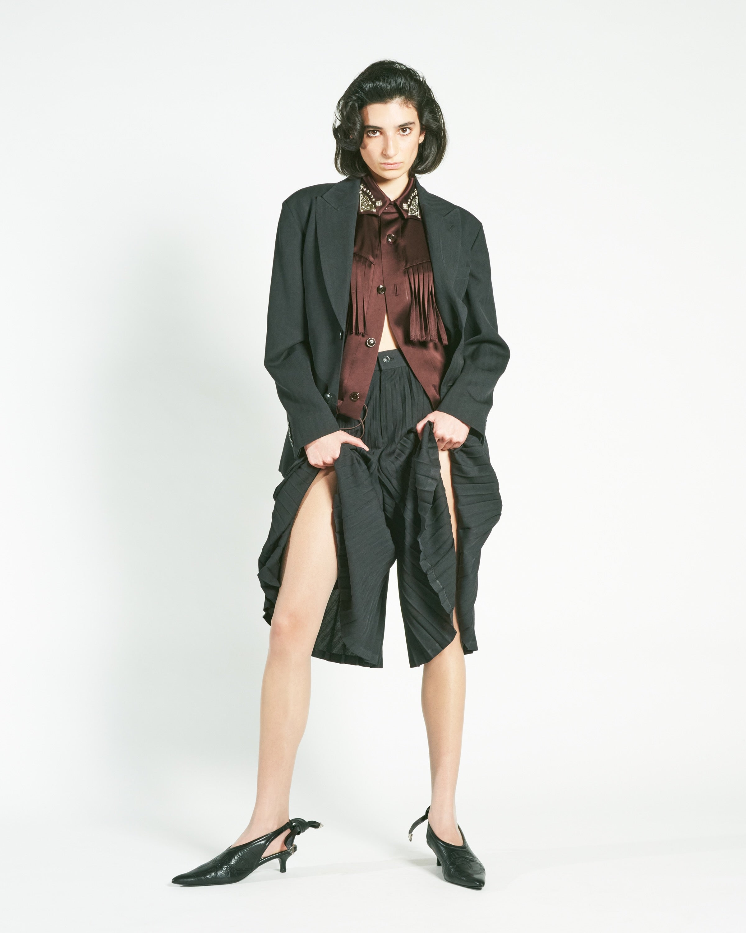 TOGA(トーガ)のHerringbone pleated shorts BLACKの通販｜PALETTE art