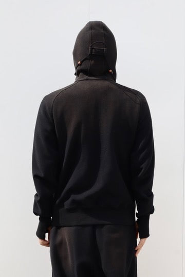 JIAN YE(ジェンイェ)のGUAI MASK HOOD BLACK(フーディー)の通販