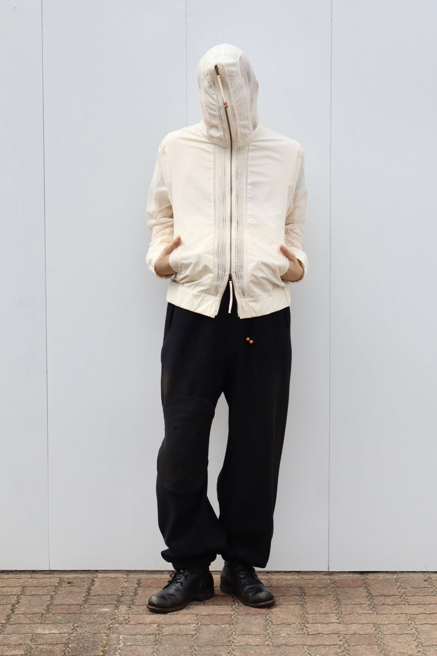 JIAN YE(ジェンイェ)のLACE MONSTER HOOD ECRU(フーディー)の通販