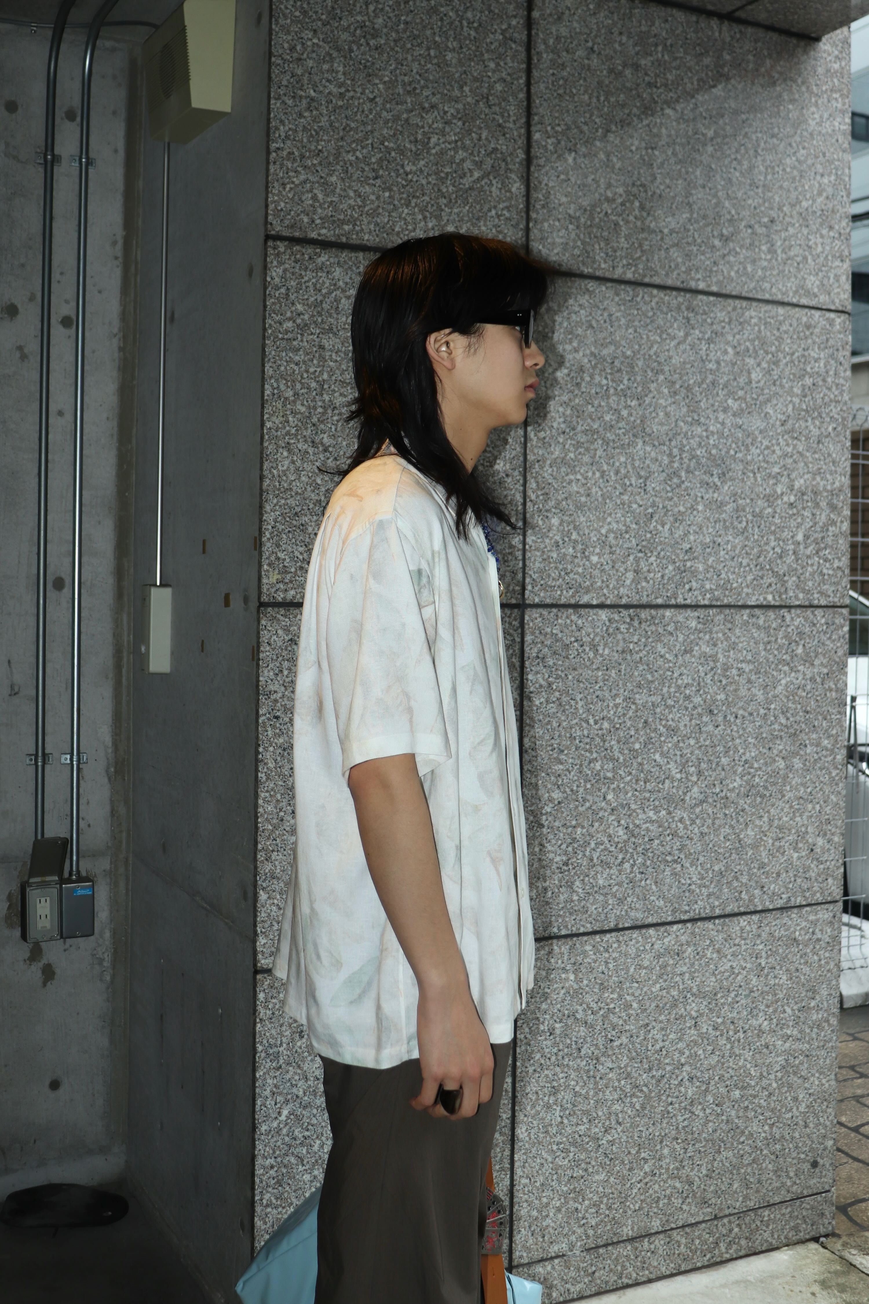 soe(ソーイ)のLeaf Patterned H/S Shirtsの通販｜PALETTE art aliveの 