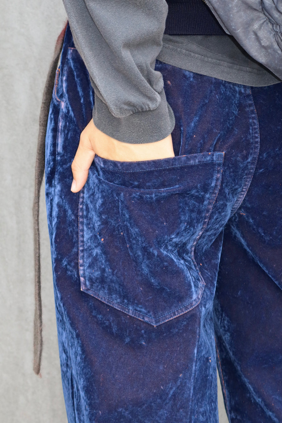 BED j.w. FORD  every one(NAVY)