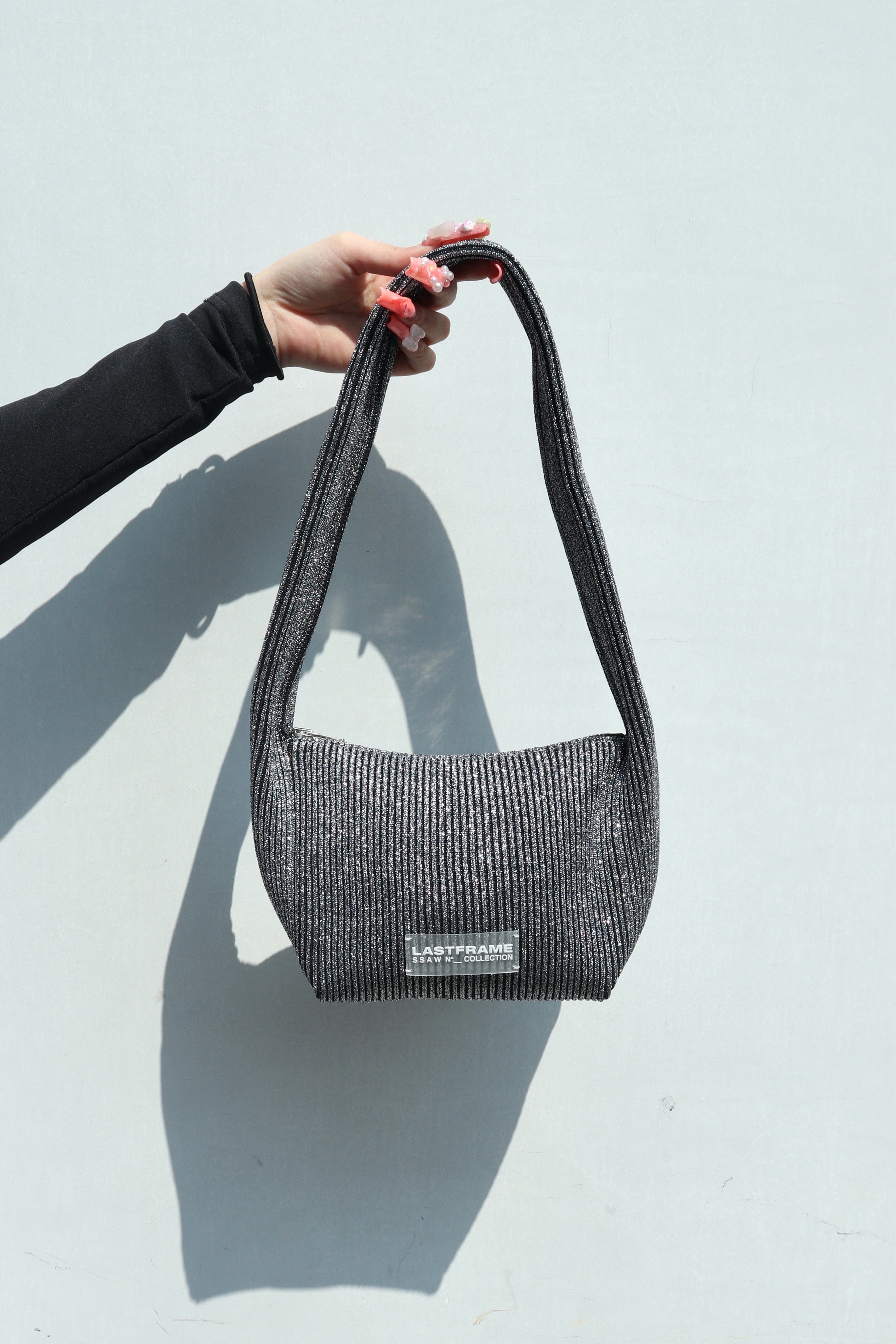 LASTFRAME(ラストフレーム)のKYOTO METALLIC HANAKAGO BAG DARK SILVER