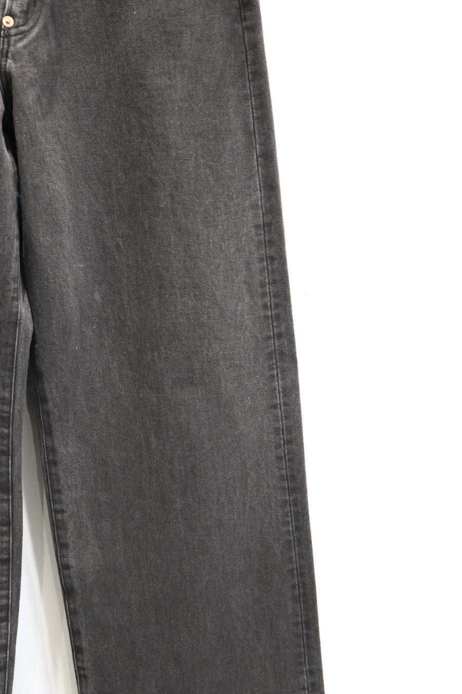 SUGARHILL(シュガーヒル)の“CS” MODERN DENIM REGULAR CUT GUNMETAL