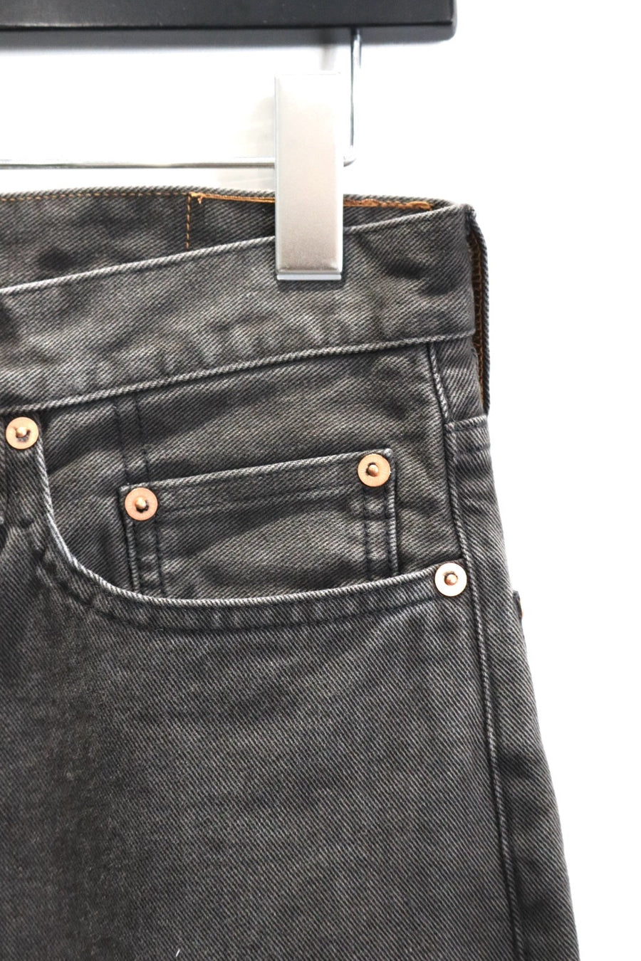 SUGARHILL(シュガーヒル)の“CS” MODERN DENIM REGULAR CUT GUNMETAL 