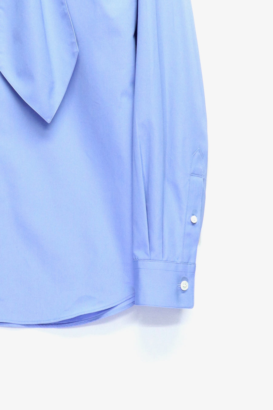 SOSHIOTSUKI(ソウシオオツキ)のASCOT TIE COLLAR SHIRT SAXEの通販