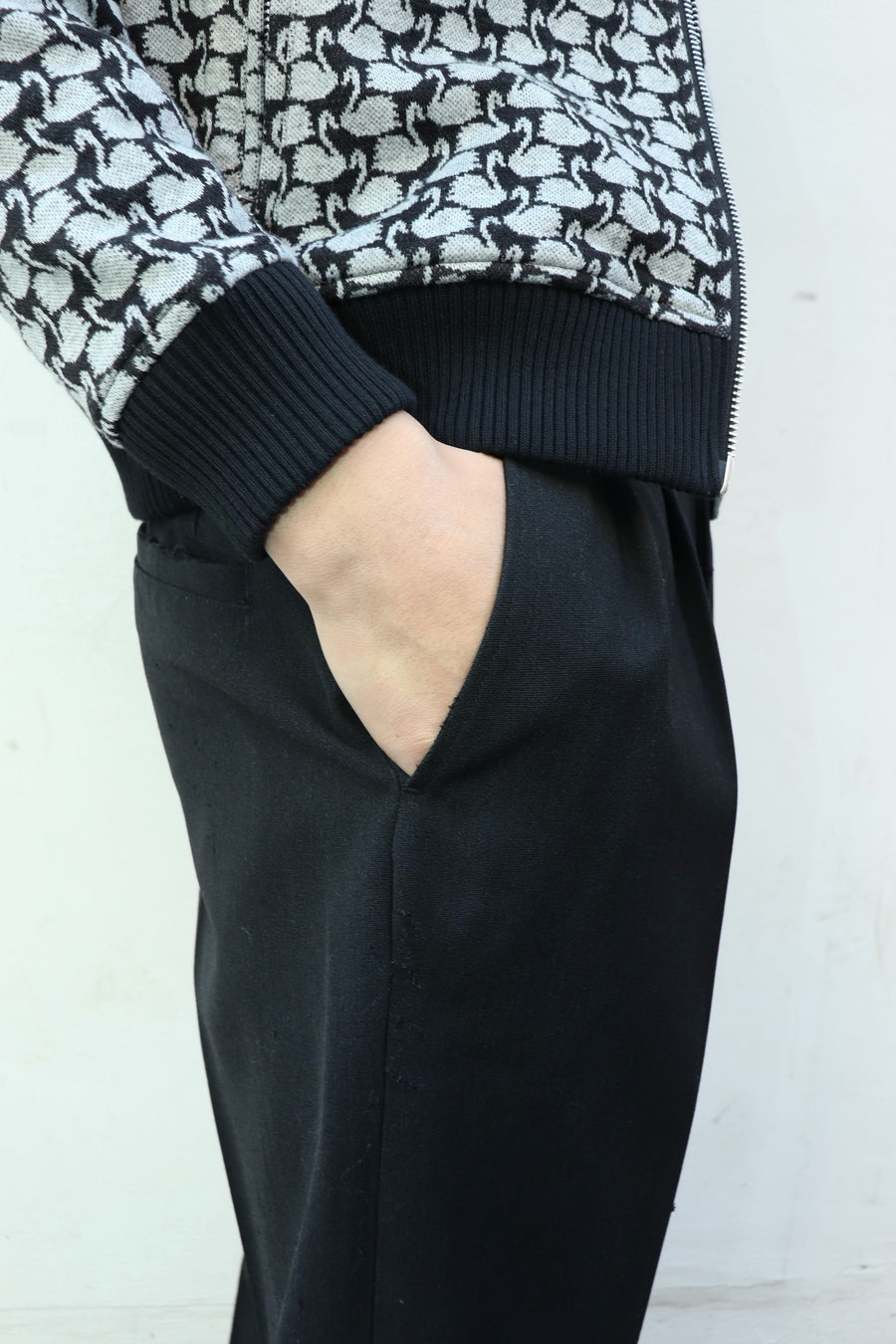 MASU(エムエーエスユー)のAGED CANVAS WIDE TROUSERS BLACK EBONYの 