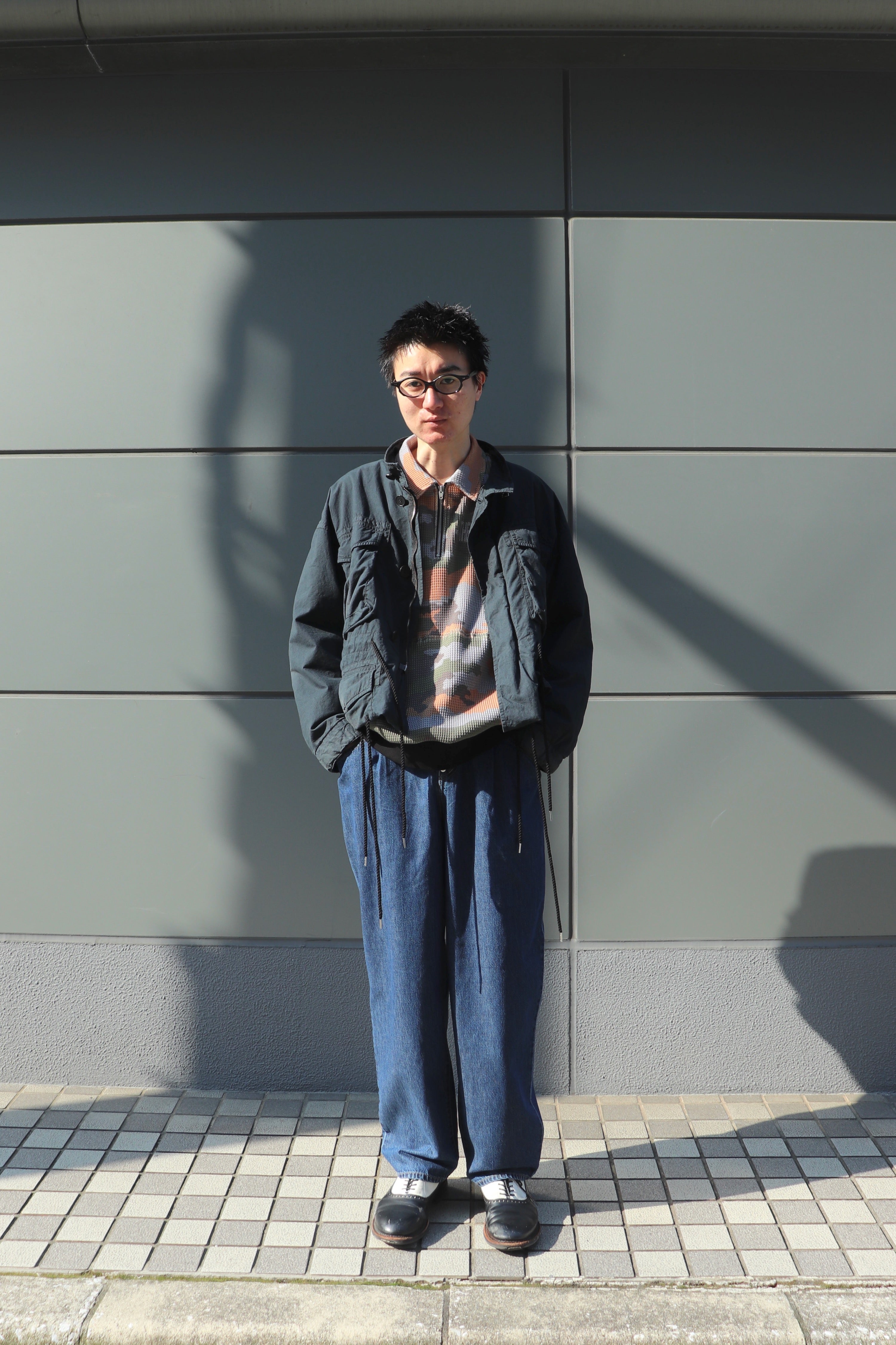 SOSHIOTSUKI(ソウシオオツキ)のDRAPE POCKET WASHED DENIM PANTS