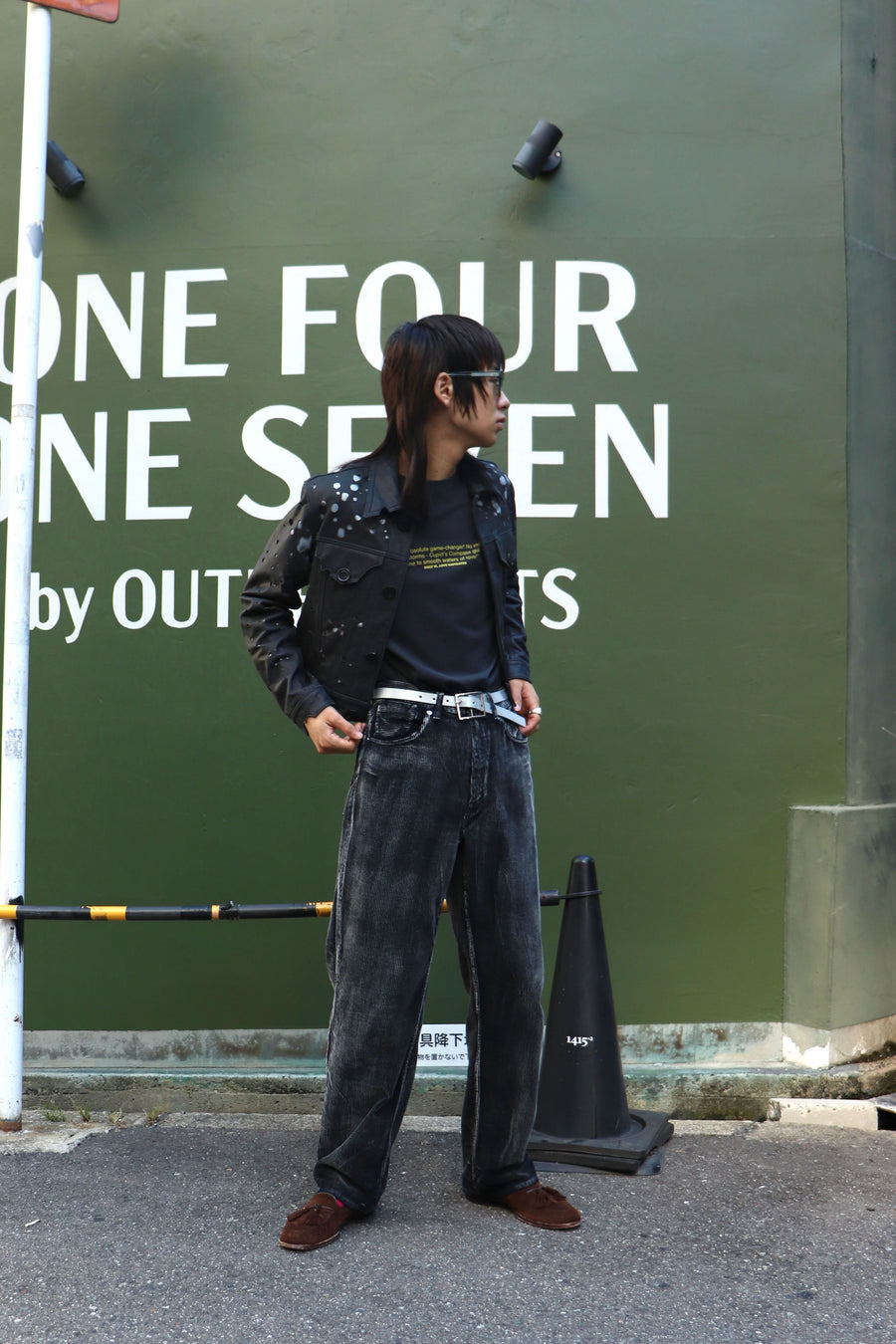 soe  Faded Corduroy 5PKT Trousers(BLACK)