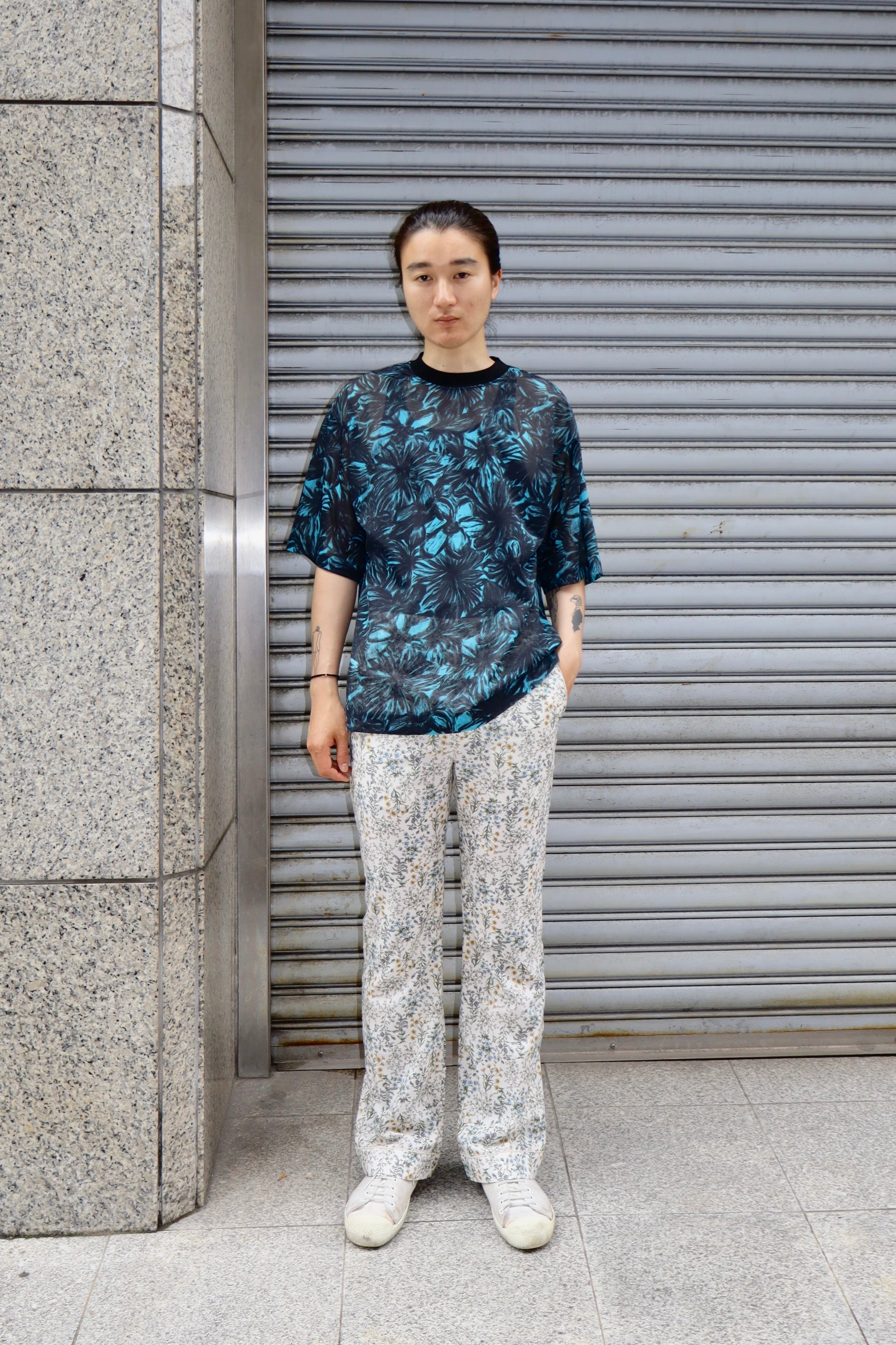 【美品】TOGA VIRILIS 　シアー ジャージ プリント Tシャツ【48】 TOGA VIRILIS(トーガ ビリリース)のSheer jersey print T-shirt BLUEの