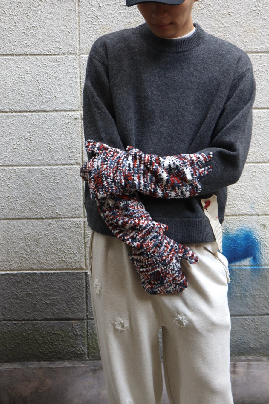 SHINYAKOZUKA  MASCOT HANDS OVER HEAD