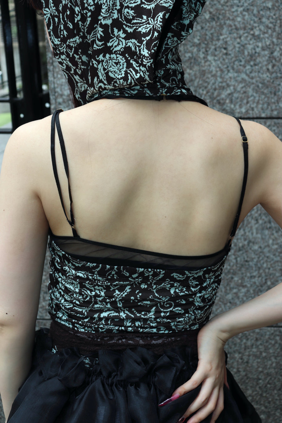 PERVERZE(パーバーズ)のHood Open-Back Topの通販｜PALETTE art alive