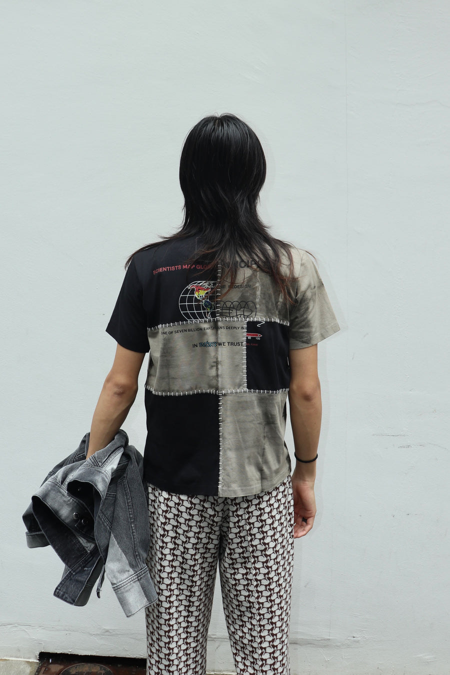 SPACE AVAILABLE  UP-CYCLED PLANT DYED TEE(GRAY)