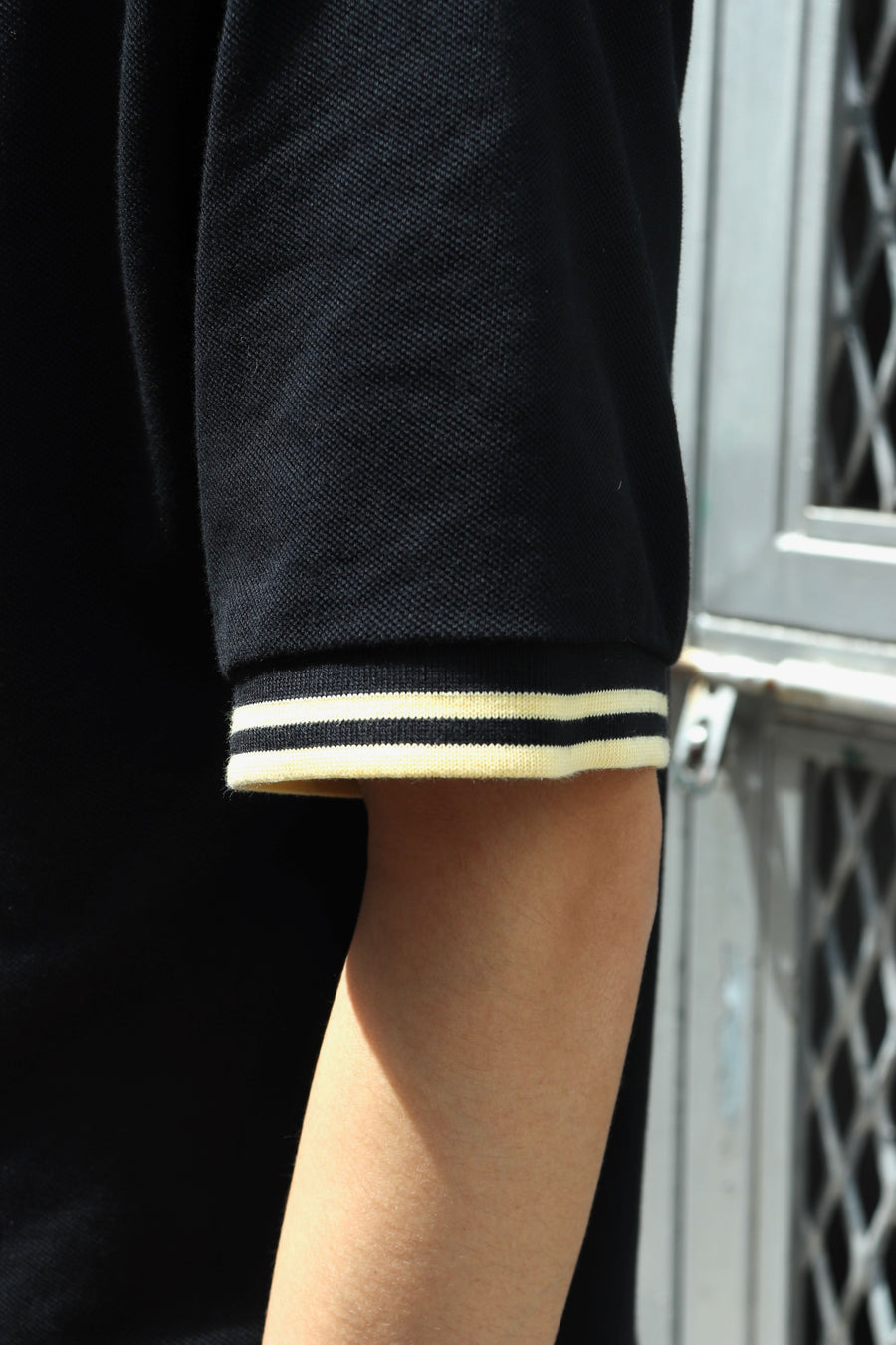 YUKI HASHIMOTO  Y NECK POLO SHIRTS(BLACK)