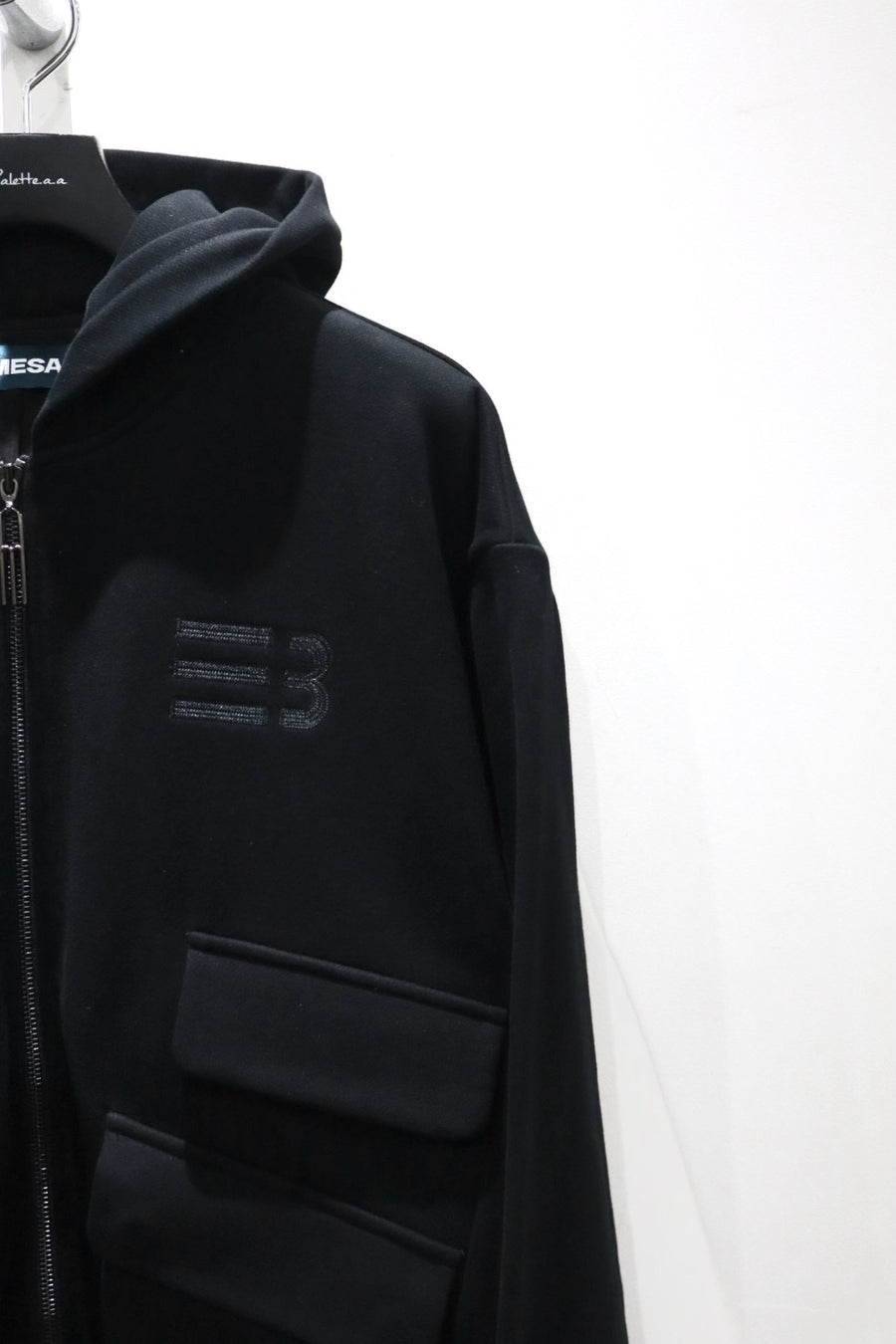 NAMESAKE  HUGO GLOBE ZIP HOODIE(EUPHORIC BLACK)