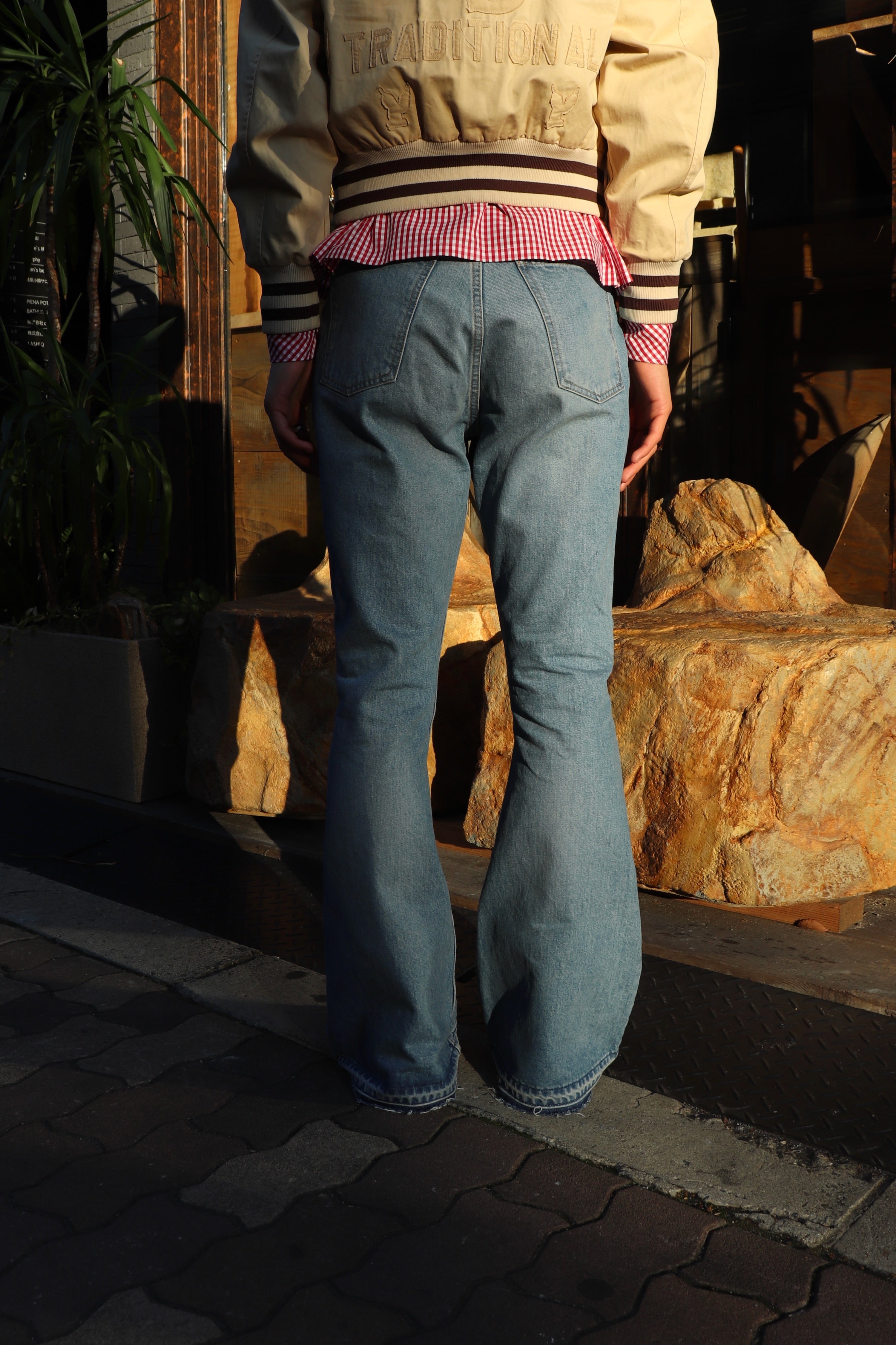 MASU(エムエーエスユー)の“MASU BOYS” EMBLEM BELL-BUTTOM JEANS
