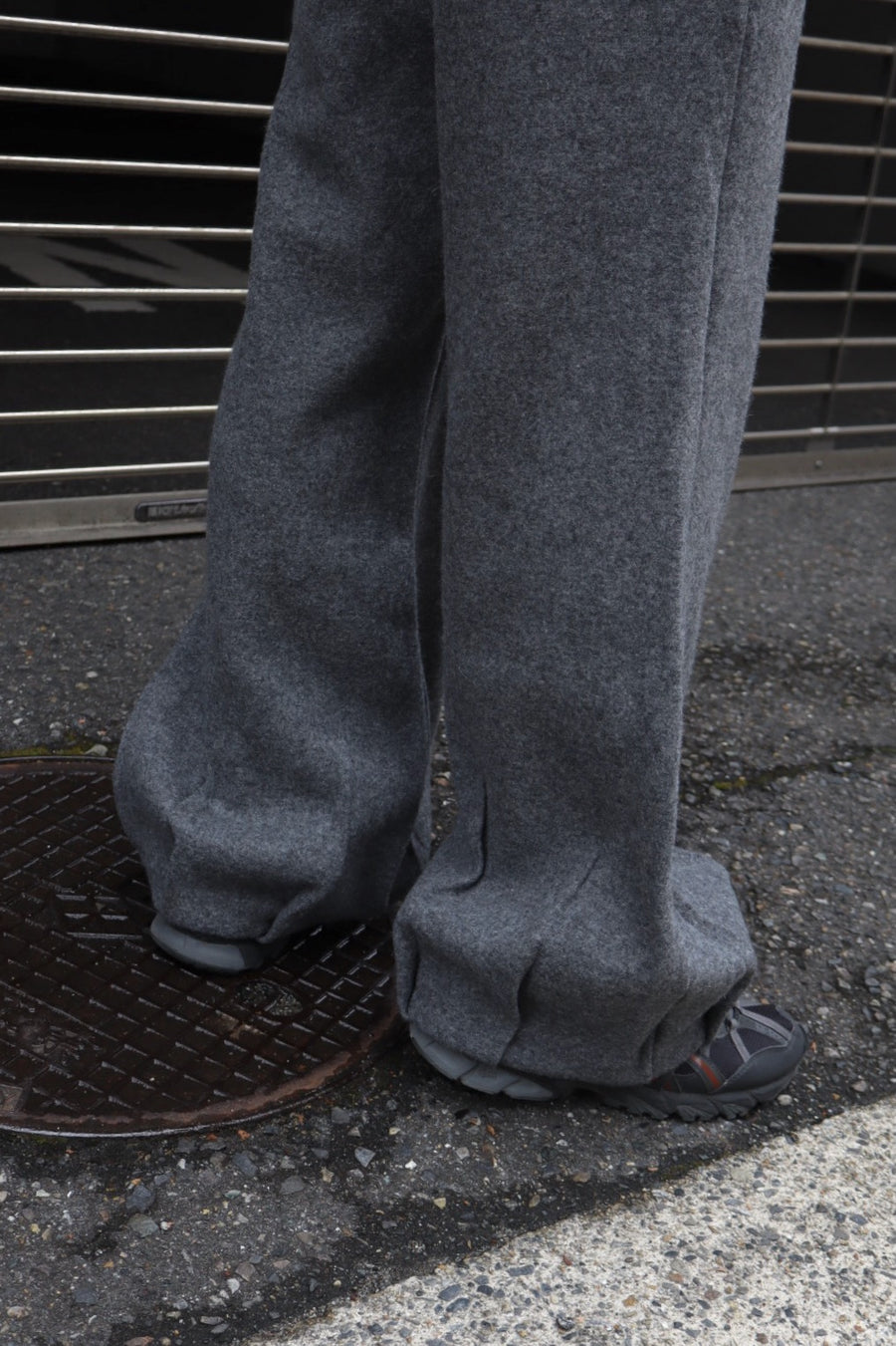 NAMESAKE  ASTRO JOGGER(ASH GRAY)