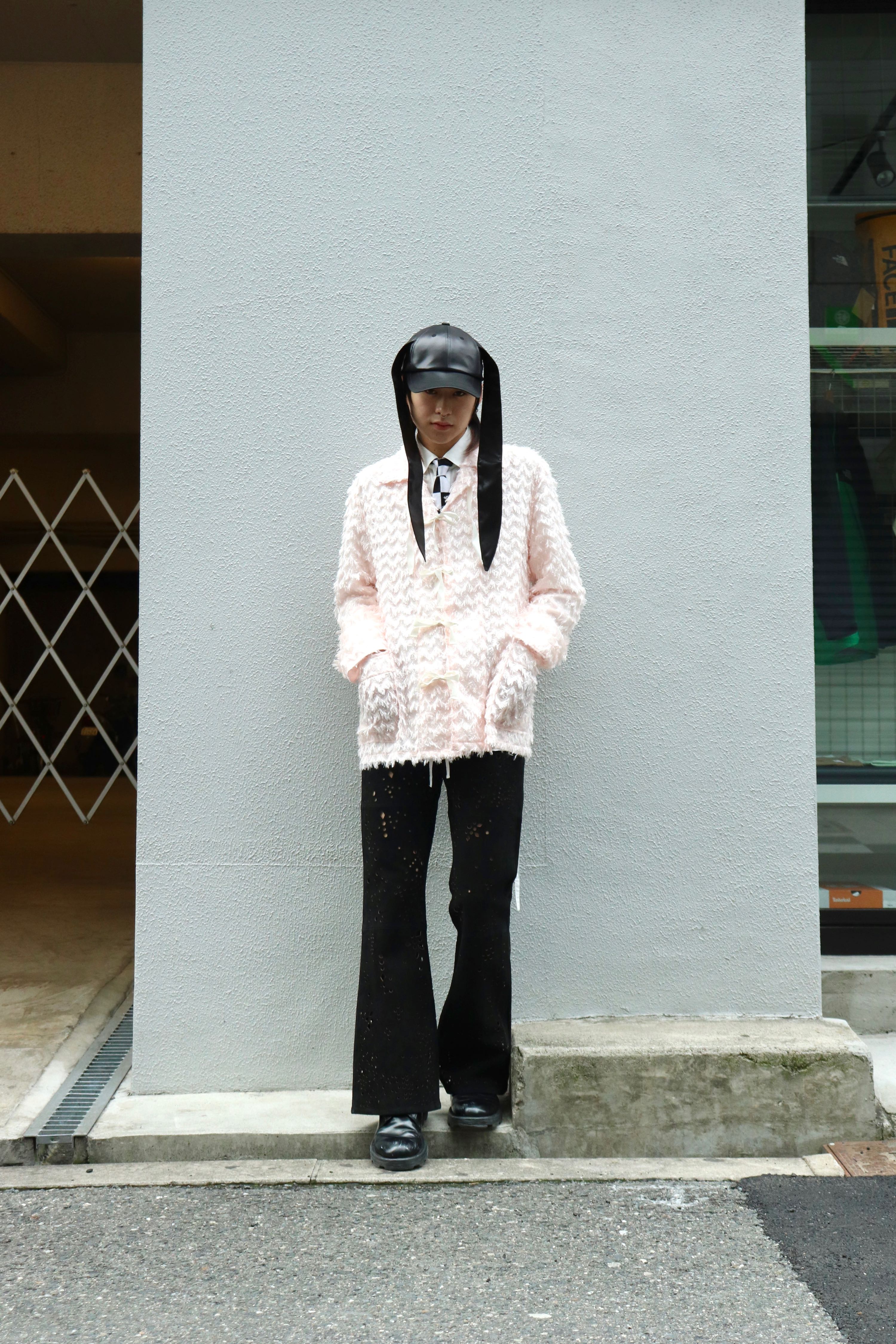 MASU(エムエーエスユー)のGALAXY-CUT LEATHER FLARE PANTS BLACKの通販