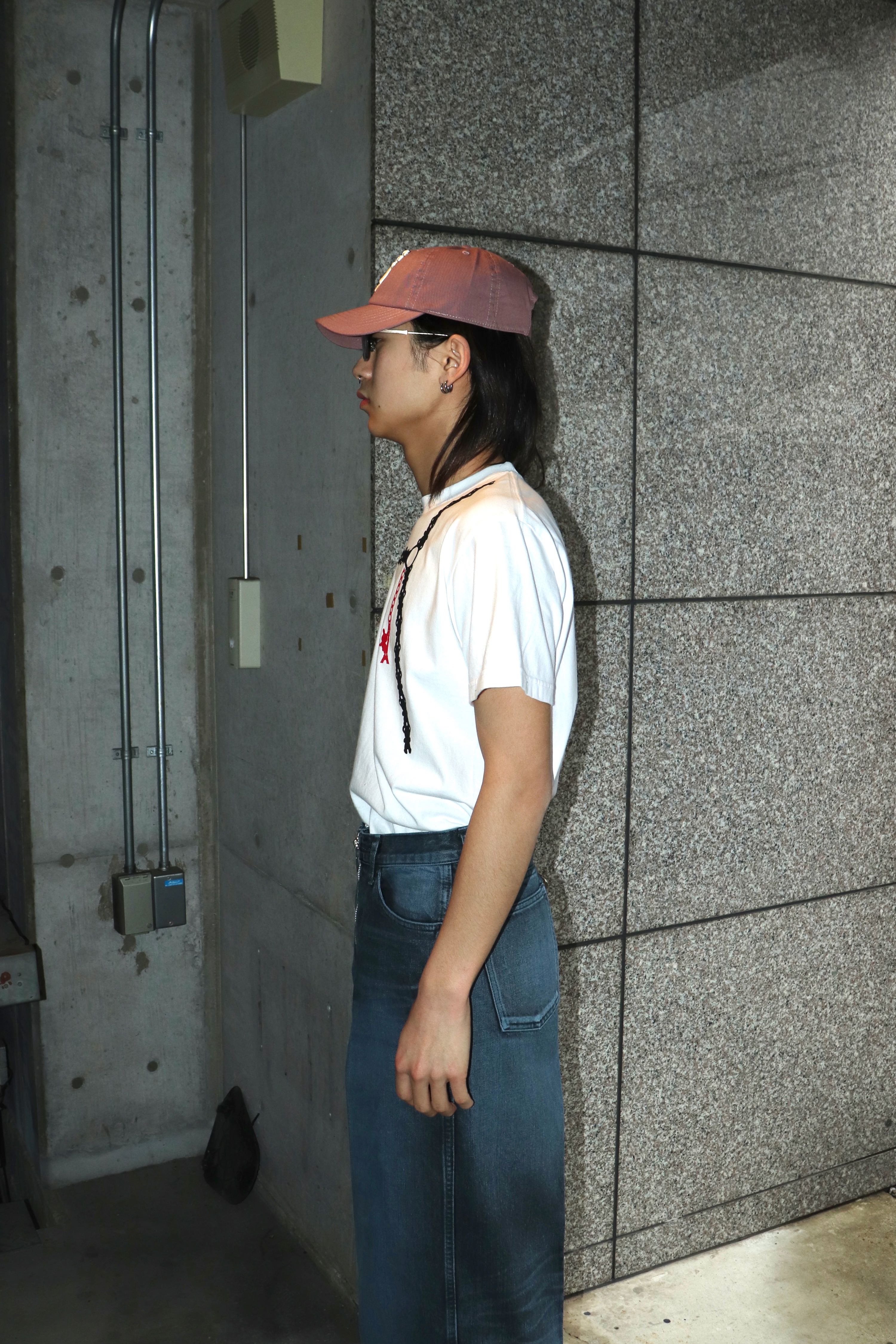 MASU(エムエーエスユー)のFLOCKY DOLL HARNESS T-SHIRT WHITEの通販