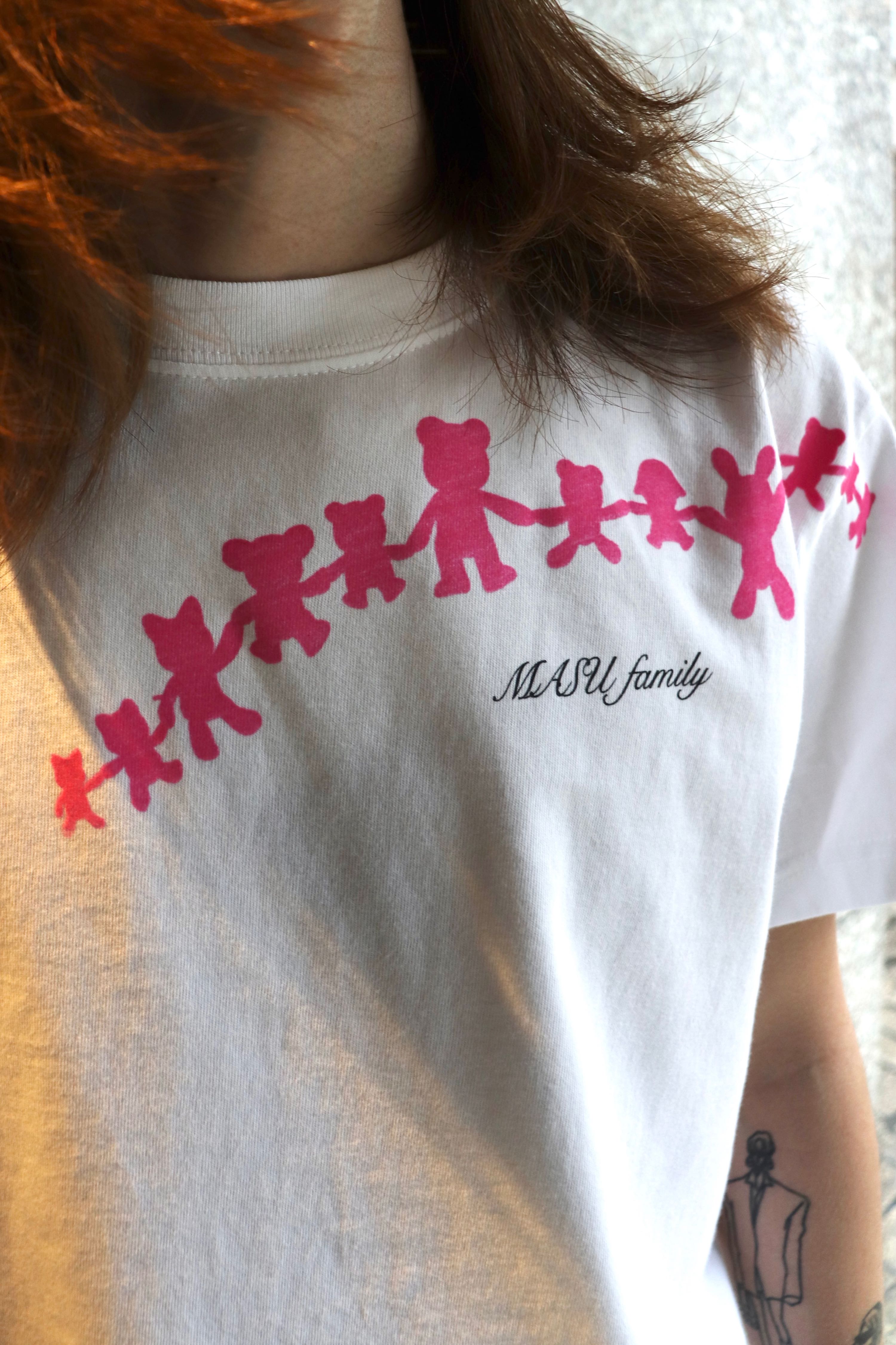 MASU family tシャツ MASU(エムエーエスユー)のMASU FAMILY T-SHIRT WHITEの通販｜PALETTE