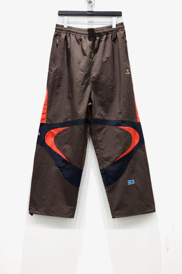 NAMESAKE  LINEAGE WARMUP PANTS(SOIL BROWN)