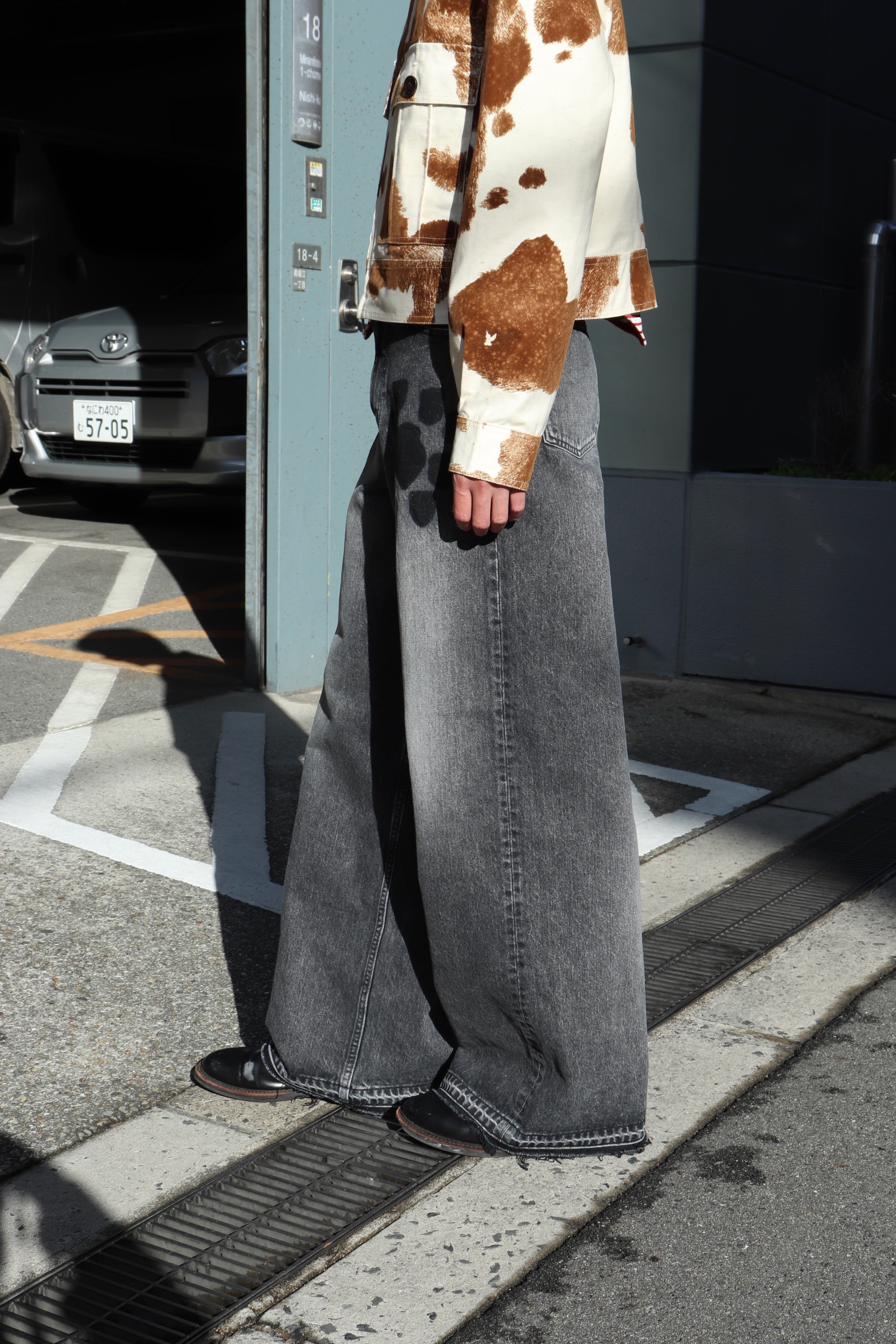 MASU(エムエーエスユー)の“MASU BOYS” EMBLEM BAGGY JEANS BLACKの通販 