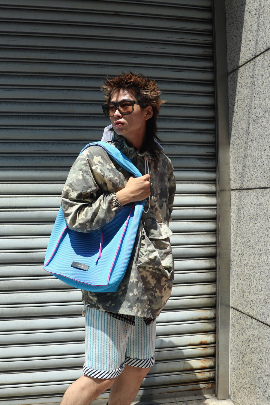 LASTFRAME  KASANE REVERSIBLE TASUKI TOTE(NEON BLUE-NEON PINK)